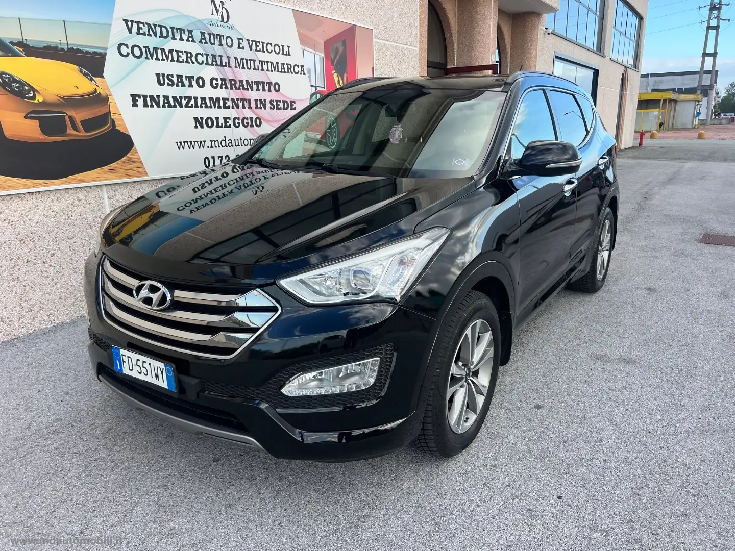 Hyundai SANTA FE 2.0 CRDi 4WD Comfort TELECAMERA NAVI 18 Zwart - 1