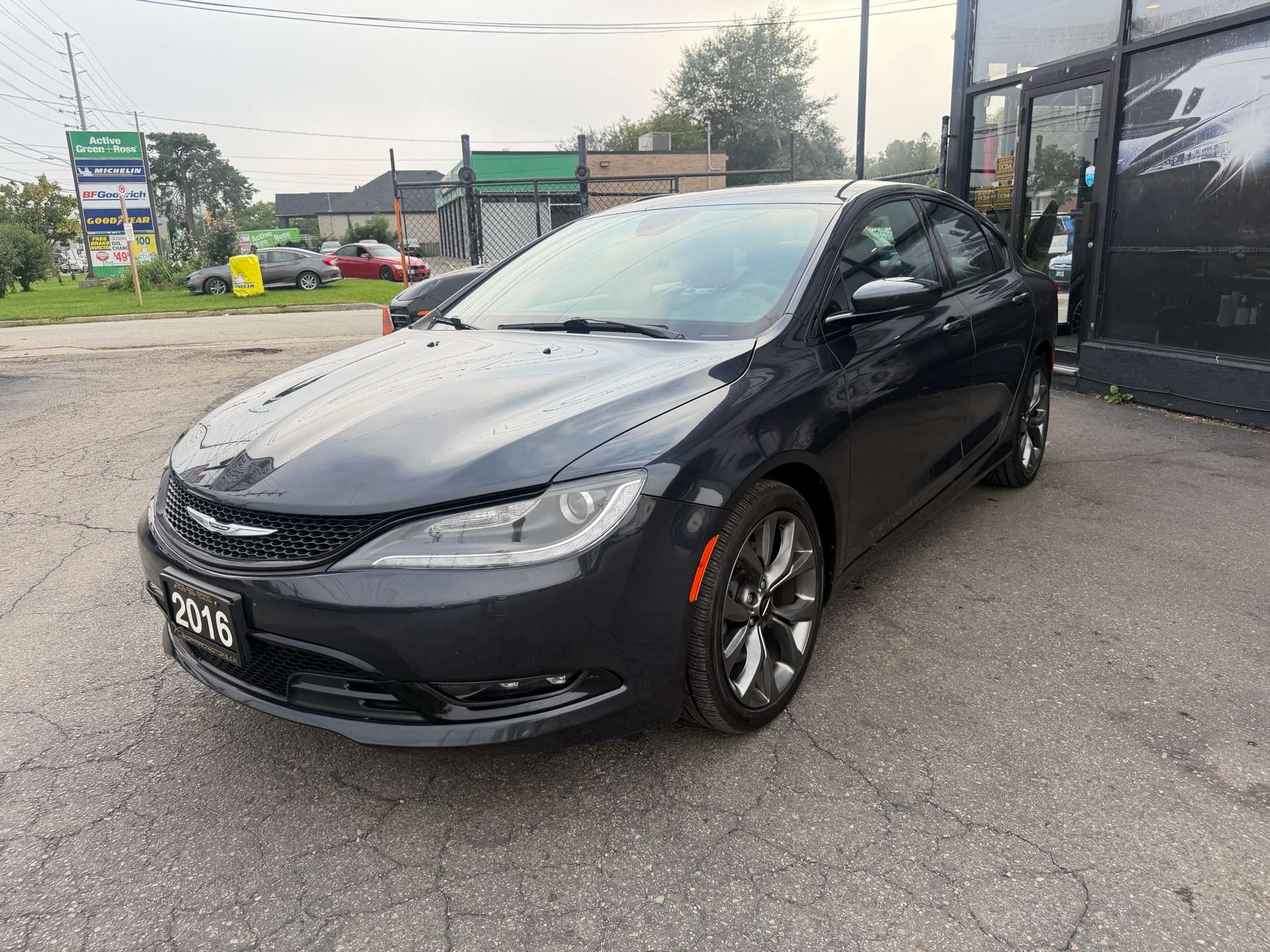 2016 Chrysler 200 S, AWD, Camera, Sunroof, Automatic *OneOwner*NoClaims*Certified* — снимка 1