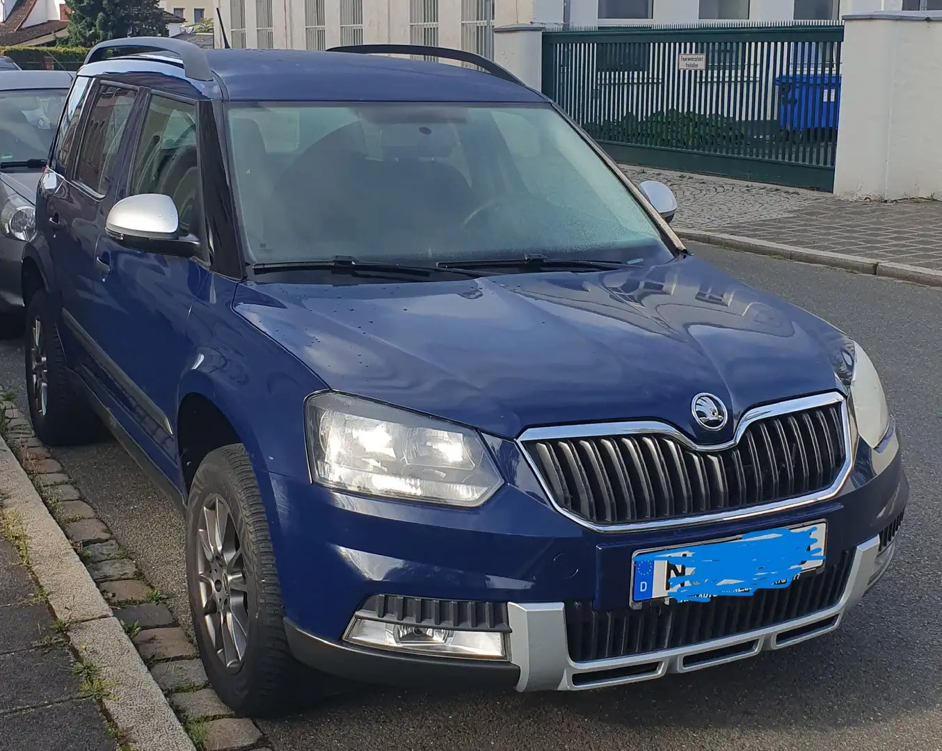 Skoda Yeti Yeti 1.2 TSI Joy Blau - 1