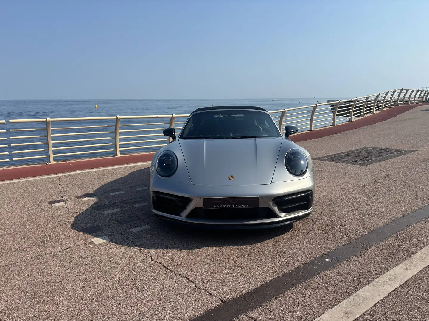 Porsche 911 VI (992) 3.0 480ch GTS PDK Argent - 2
