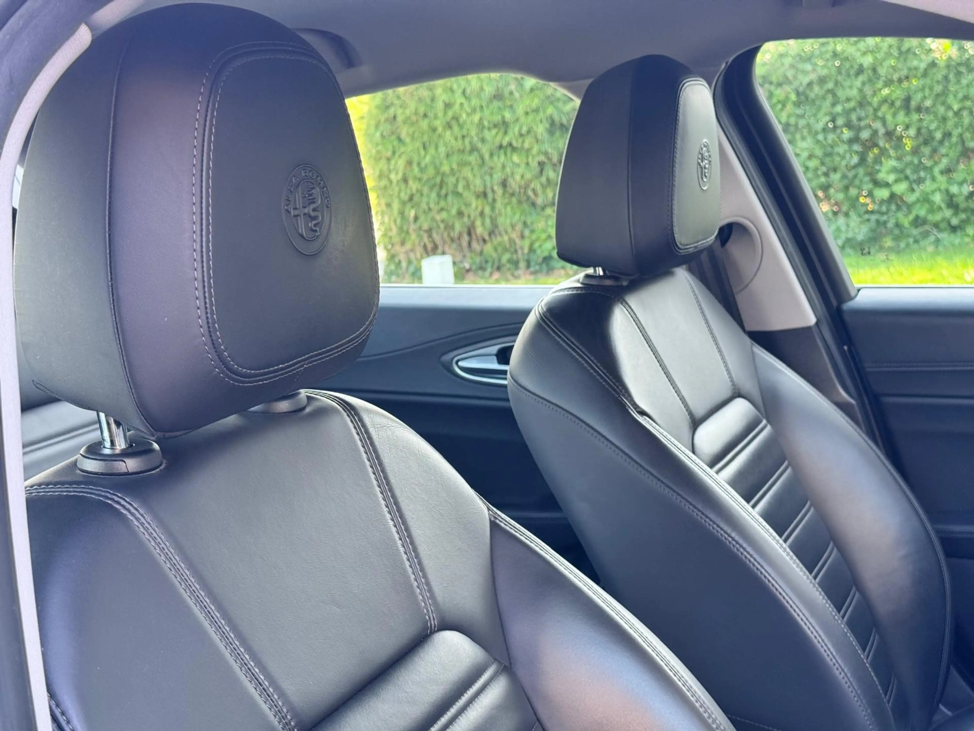 Alfa Romeo Giulia Giulia 2.0 T Super — photo 8