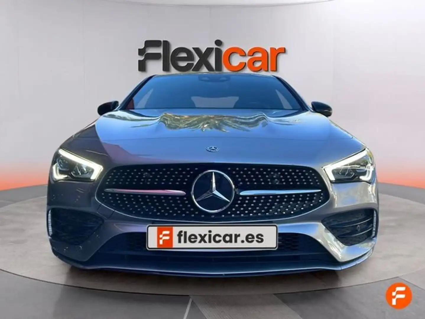 Mercedes-Benz CLA 180 Gris - 2