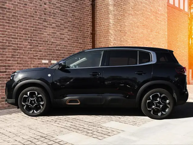 Citroen C5 Aircross view 3