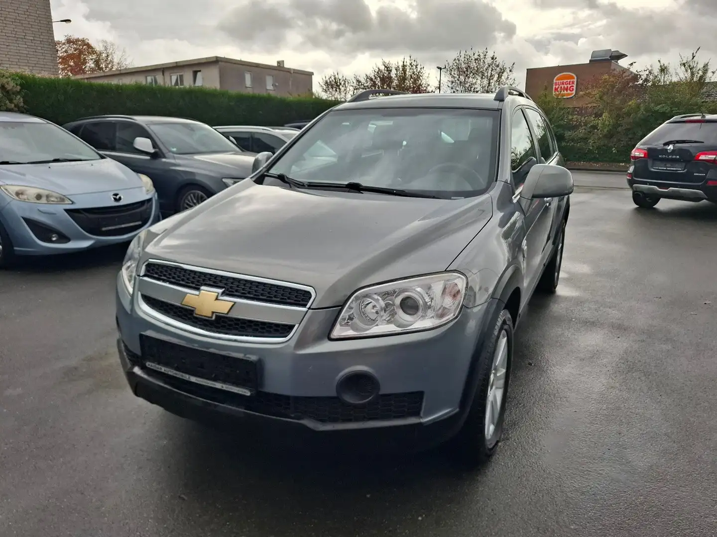 Chevrolet Captiva 2.4 LS 2WD Grijs - 1