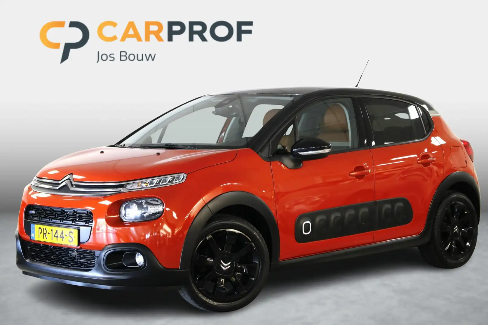 Citroen C3 1.2 PureTech Shine Clima | Cruise | Trekhaak | Car Oranje - 1