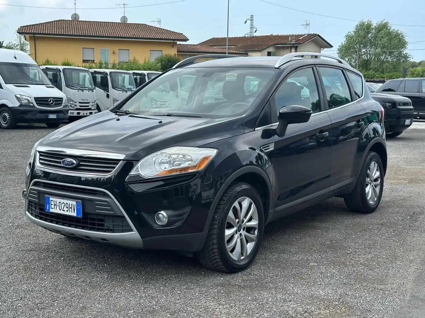 Ford Kuga + 2.0 TDCi 140 CV 2WD DPF Nero - 2