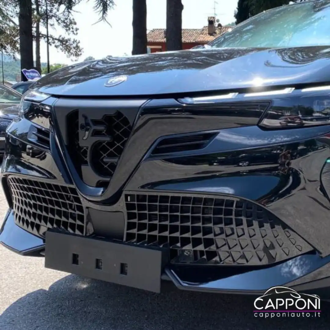 Alfa Romeo Junior SPECIALE 1.2 136 CV Hybrid eDCT6 PROMO Nero - 2
