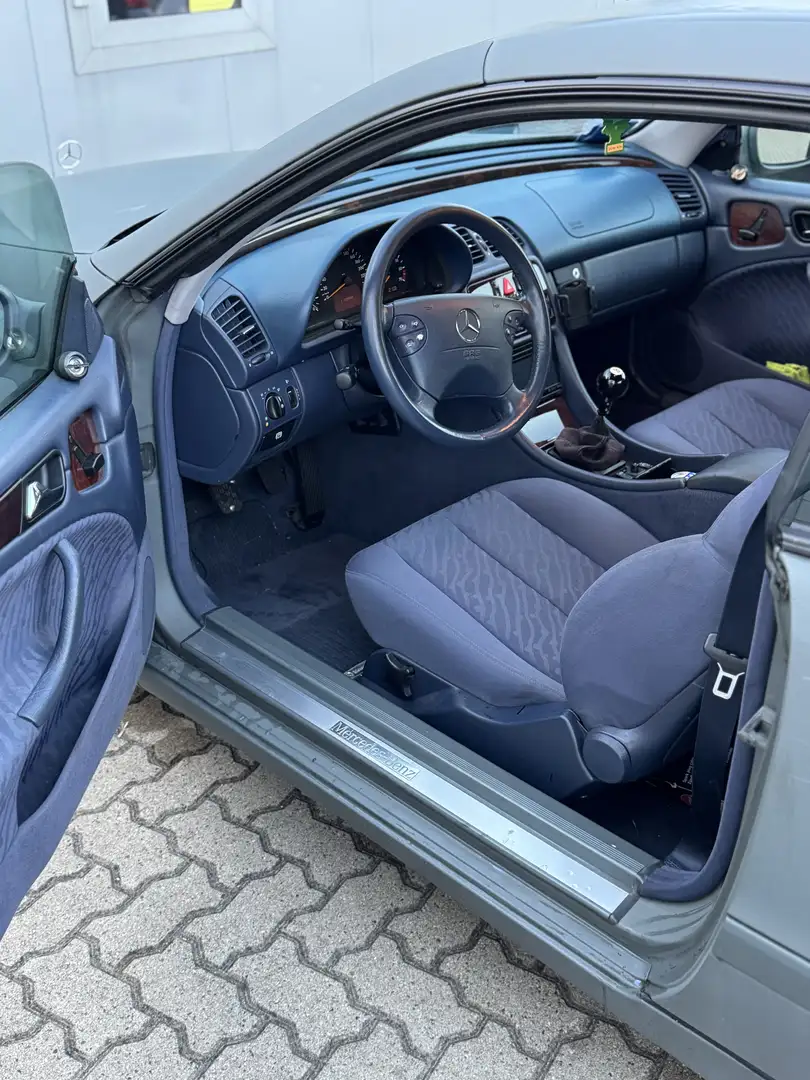 Mercedes-Benz CLK 200 Coupe Elegance - 2