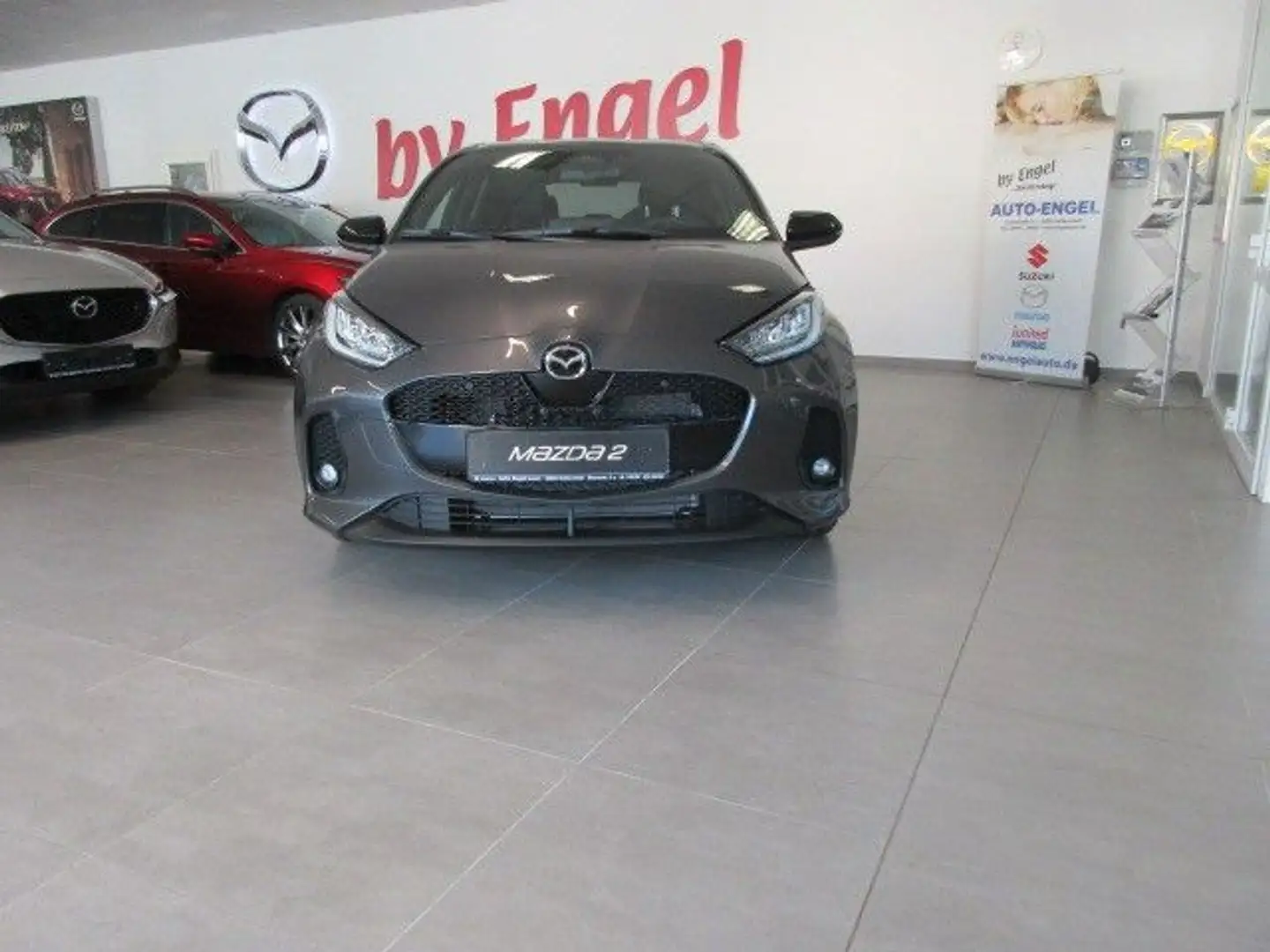 Mazda 2 Hybrid 1.5L Hybrid VVT-i FWD Homura Gris - 2