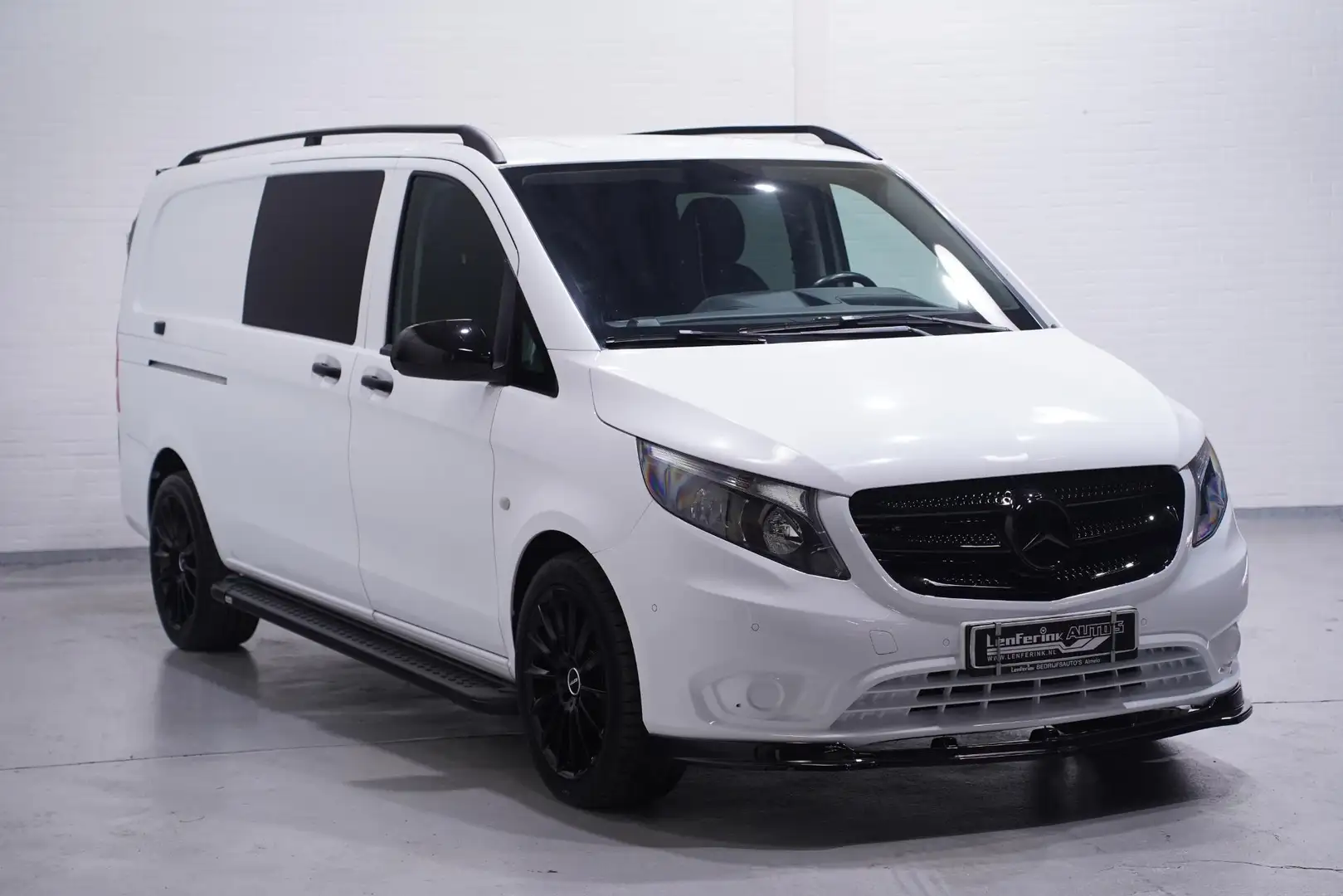 Mercedes-Benz Vito 116 CDI 163 pk Dubbel Cabine Black&White Edition 1 Wit - 2