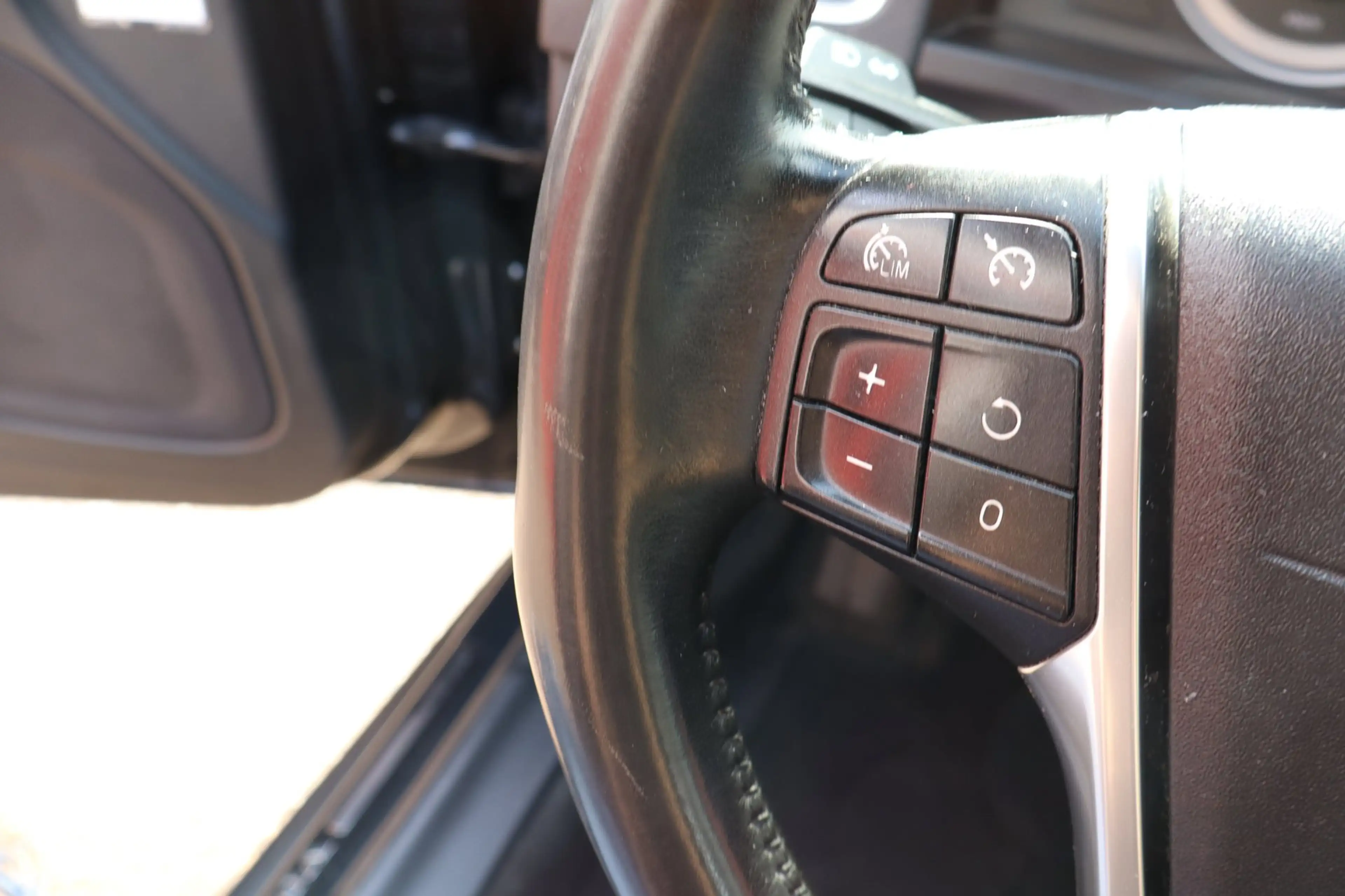 Volvo V60 2.0T Momentum , AUTOMAAT, 1/2 LEDER, NAVI. — photo 14