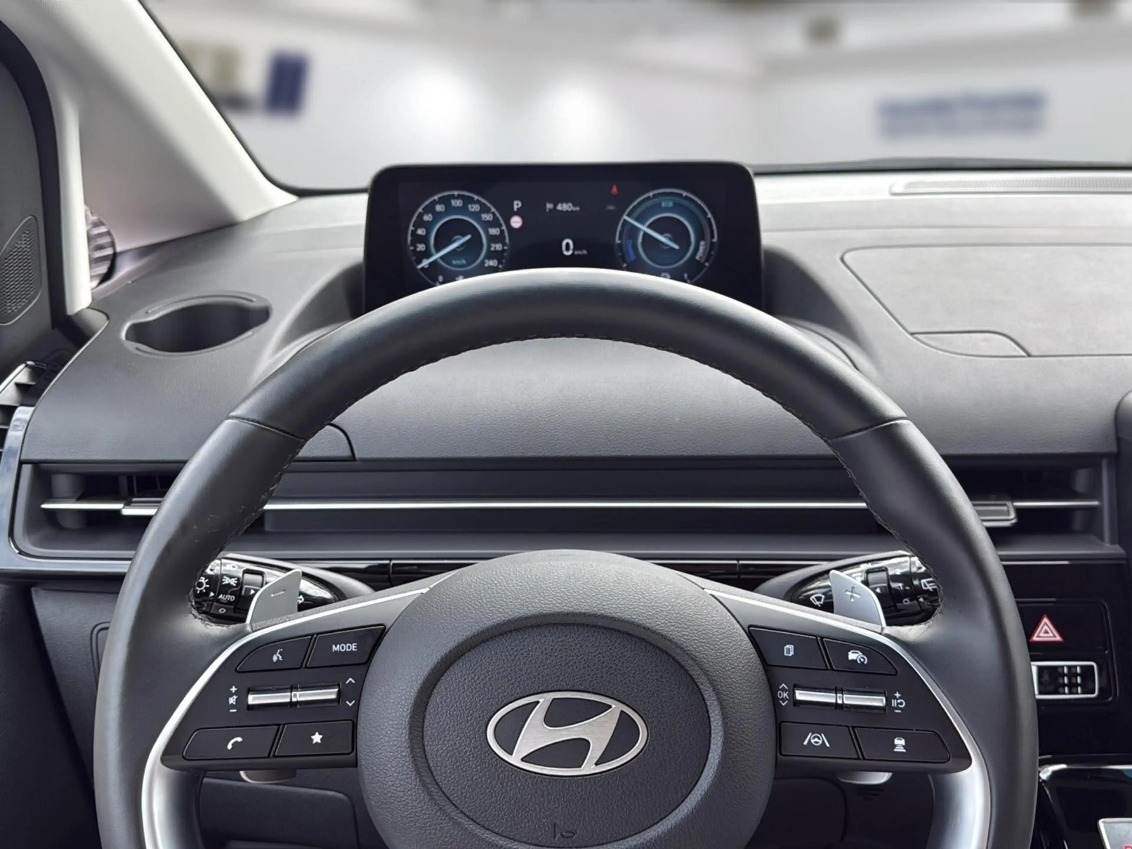 Hyundai STARIA MY25 1.6 T-GDi HEV 9-Sitz Trend Bluetooth — photo 7