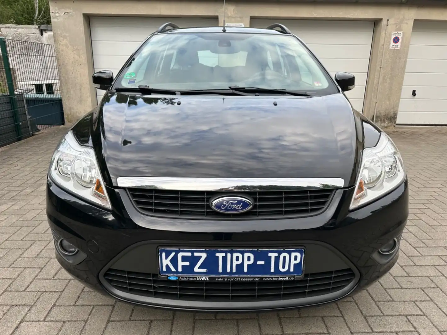 Ford Focus Style/Tüv neu / Klima/Scheckheftgepflegt Schwarz - 1