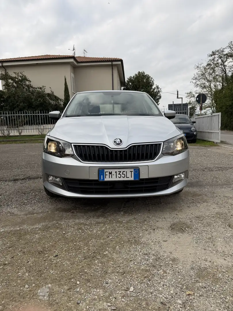 Skoda Fabia Fabia III 2015 Berlina 1.4 tdi Executive 75cv Argento - 1