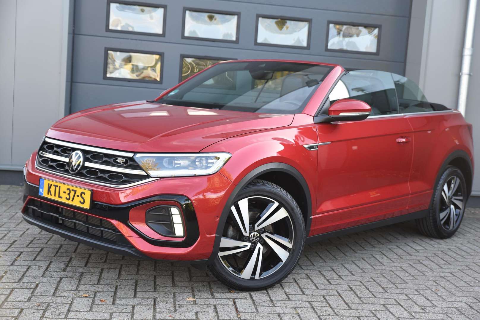 Volkswagen T-Roc nuo 468 €/ mėn Benzinas 2022m. Kabrioletas Automatinė