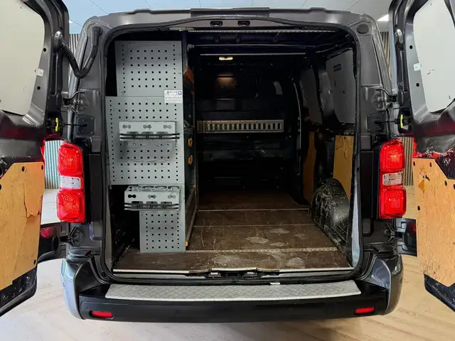 Citroen Jumpy view 6