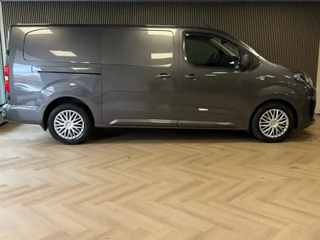 Citroen Jumpy view 4
