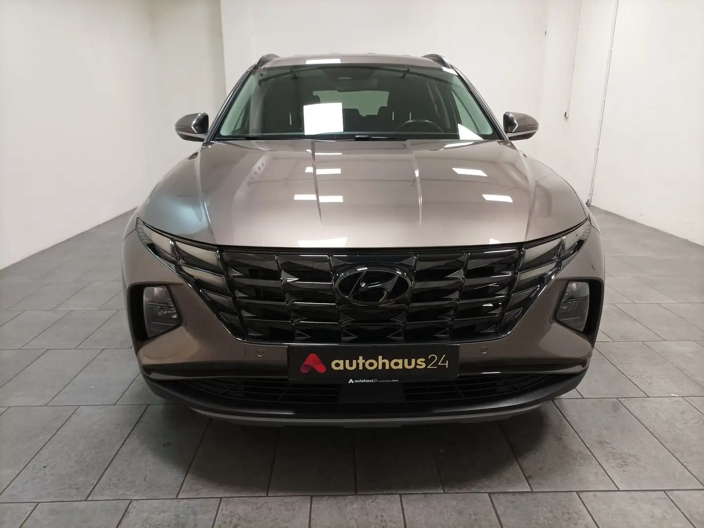 Hyundai TUCSON 1.6 T-GDI Trend 4WD|Navi|CAM|Sitzhzg.|LED Braun - 2