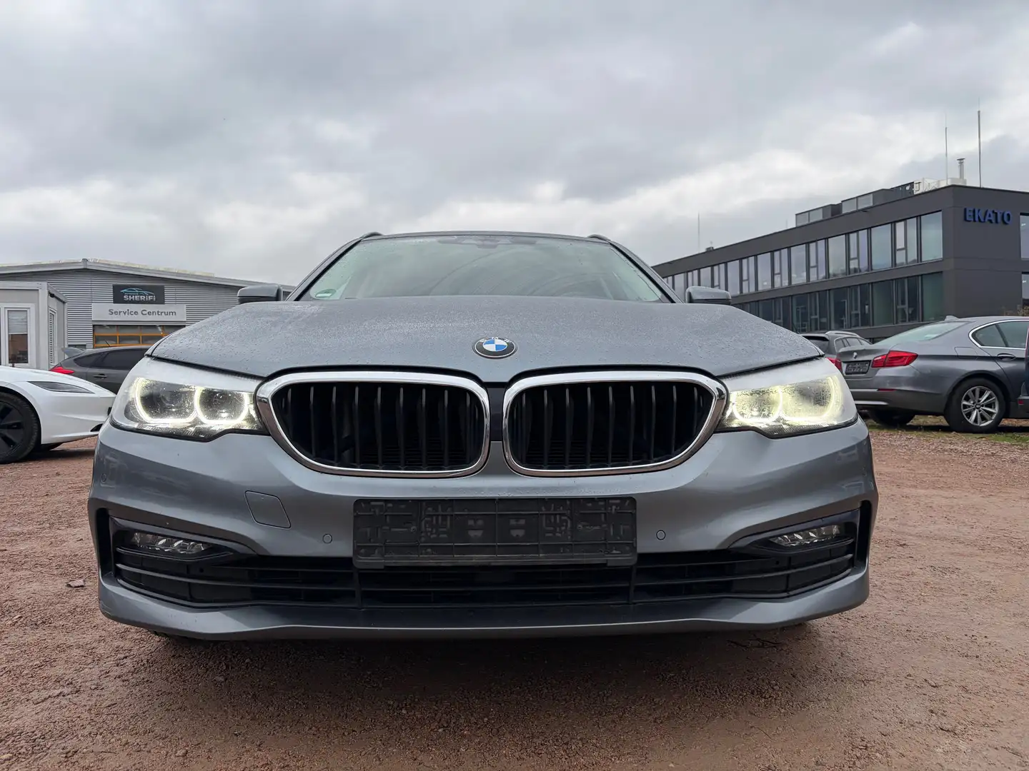 BMW 520 520 d xDrive Sport Line*Vollausstattung*TOP* Grau - 2