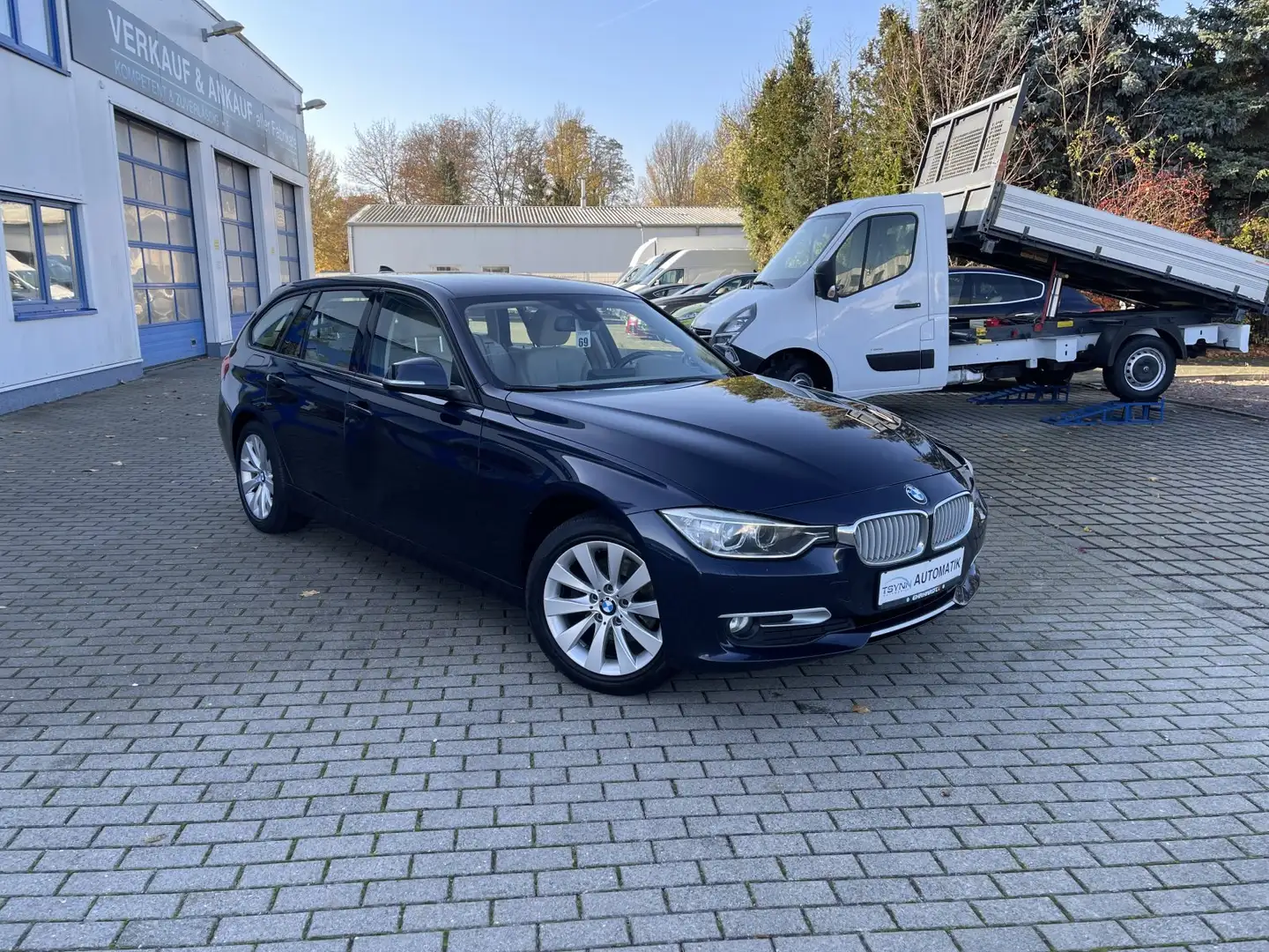 BMW 320 320 d xDrive Touring Blau - 1