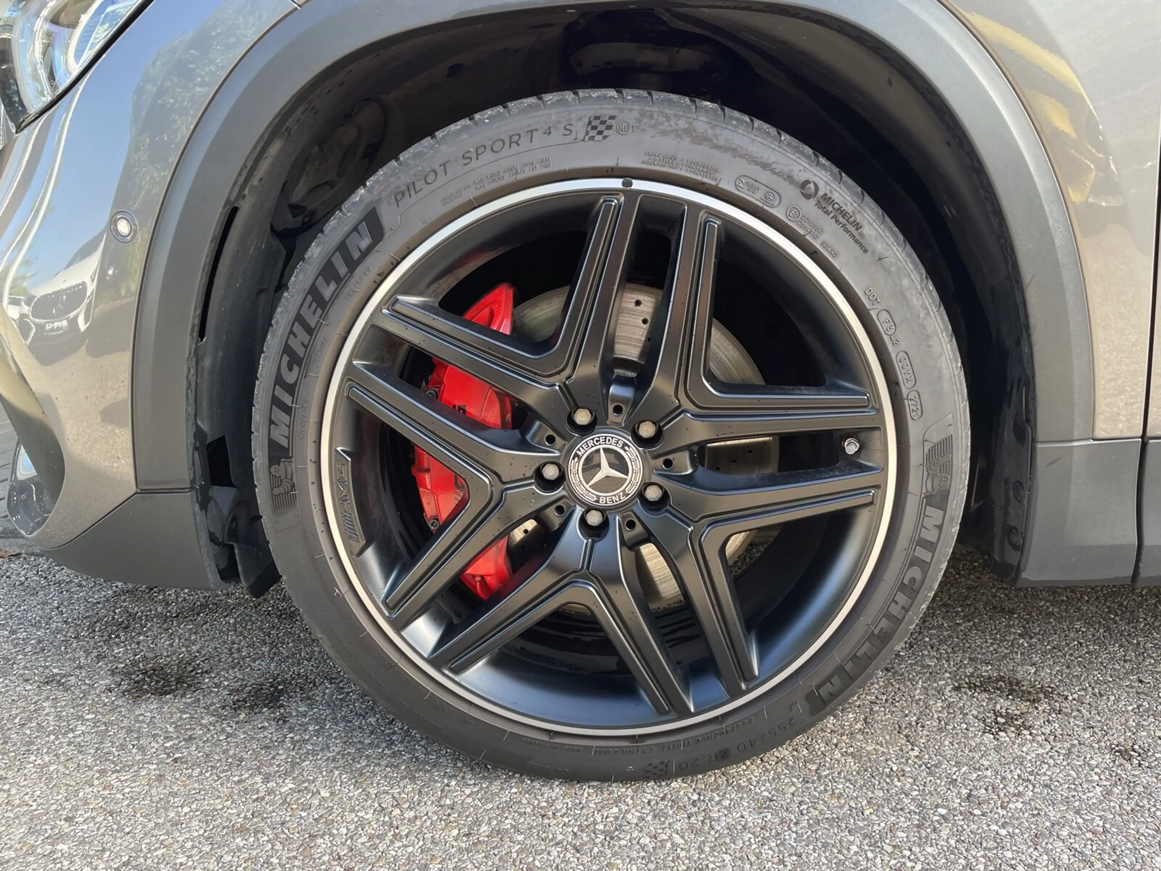 Mercedes-Benz GLA 45 AMG GLA 45 4M+ PANO*MULTIBEAM*NIGHT*DISTRONIC* — photo 4