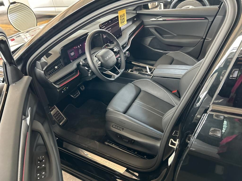 Skoda Superb Combi 2.0 TDI Sportline *MATRIX*CANTON* — photo 6