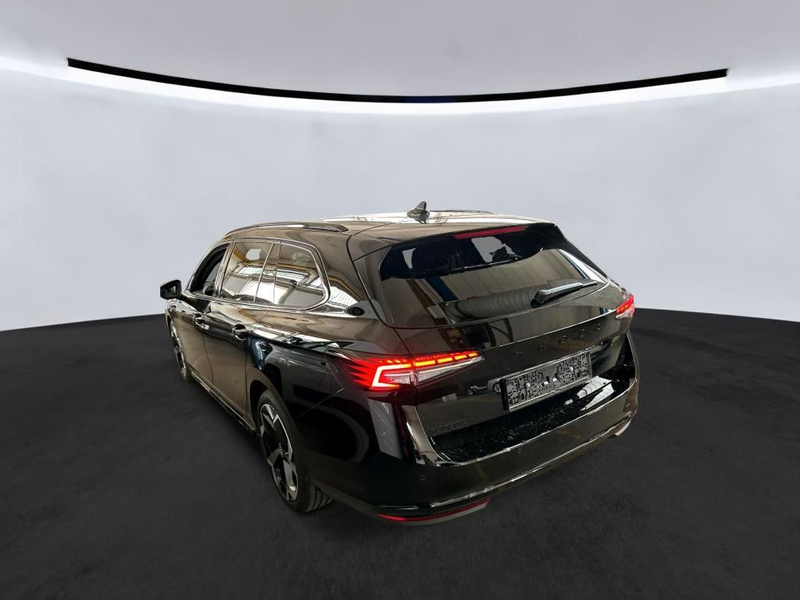 Skoda Superb Combi 2.0 TDI Sportline *MATRIX*CANTON* — photo 3
