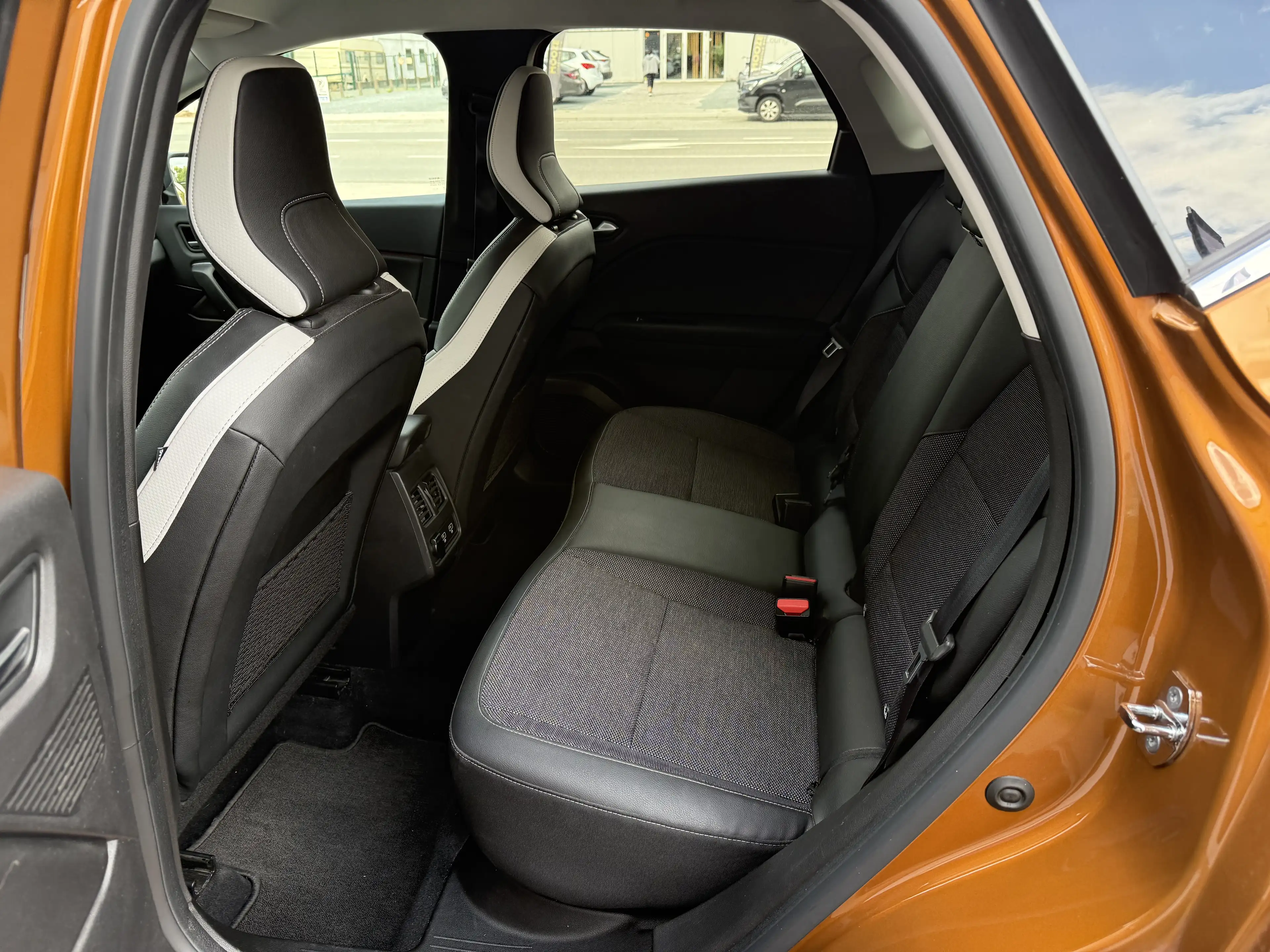 Renault Captur Captur 1.33 TCe Intens GPF 12 Mois Garantie — photo 10