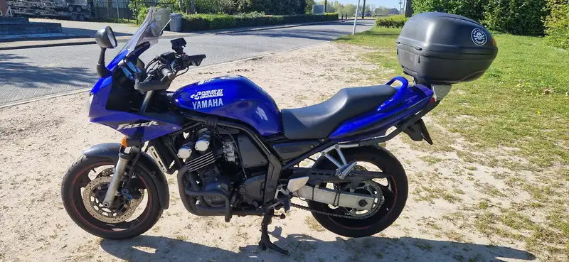 Yamaha Fazer 600 - foto 3