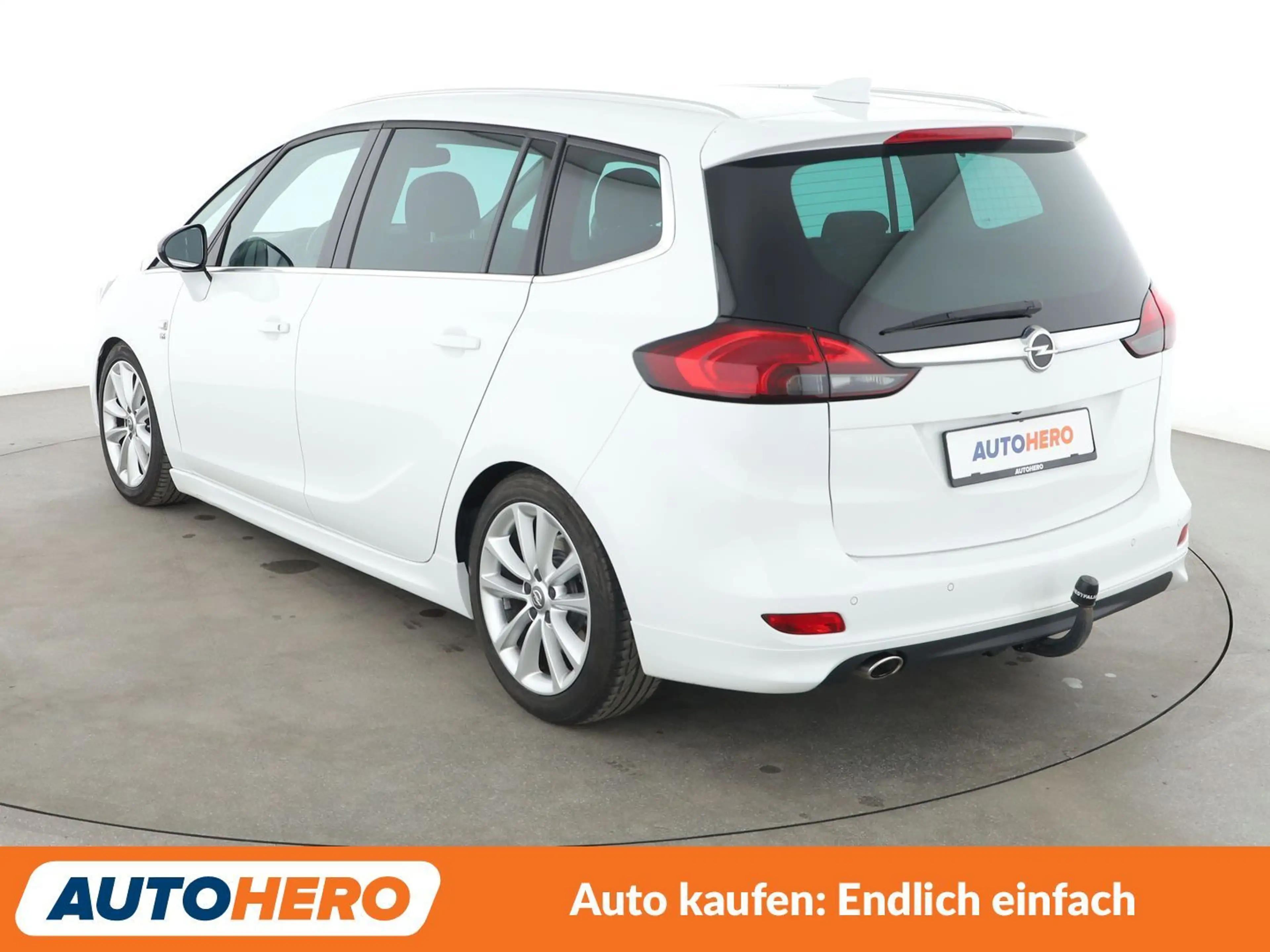 Opel Zafira Tourer 2.0 CDTI Innovation *NAVI*CAM*SHZ*LHZ*AHK*ALU* — photo 4