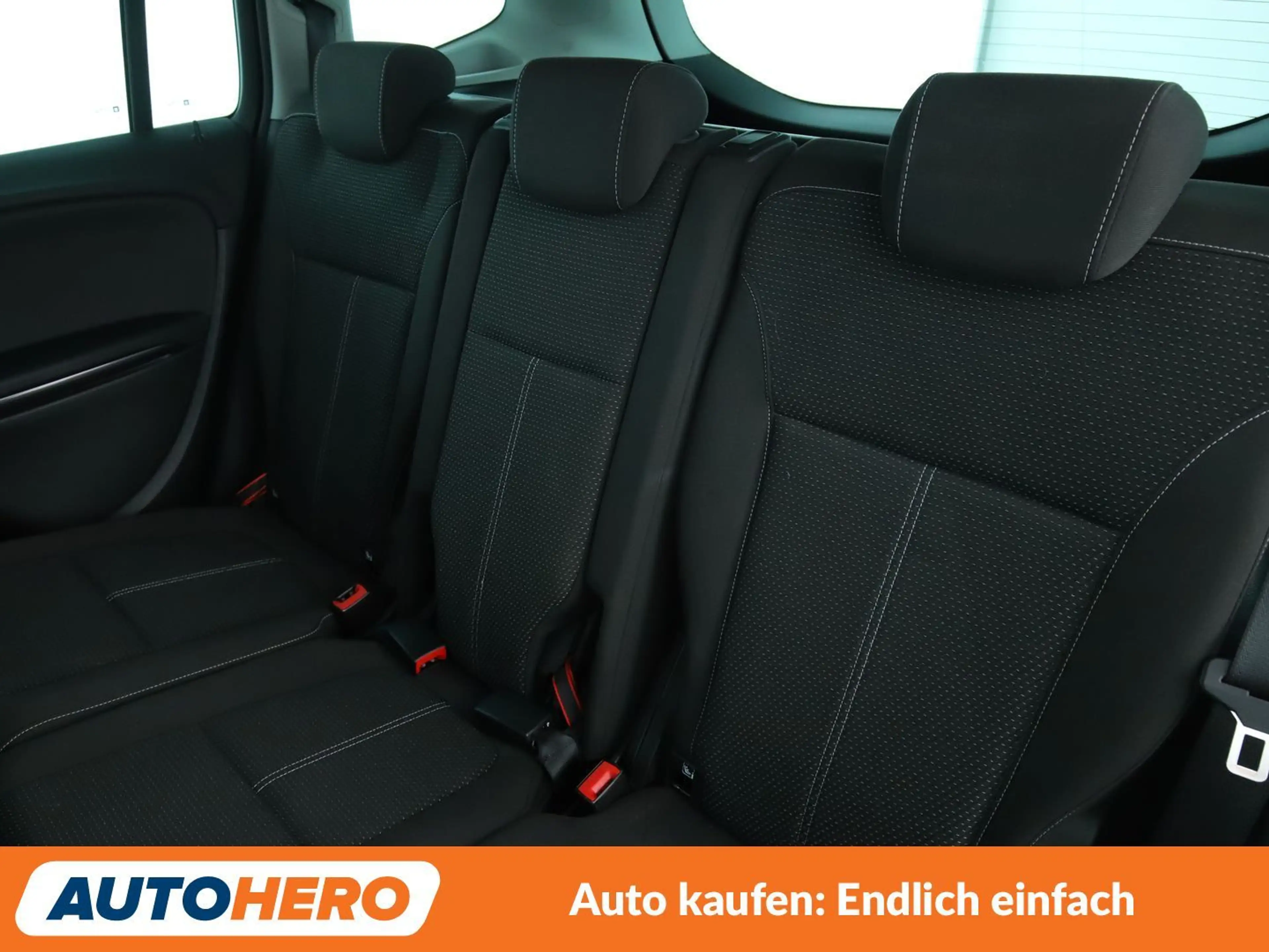 Opel Zafira Tourer 2.0 CDTI Innovation *NAVI*CAM*SHZ*LHZ*AHK*ALU* — photo 14
