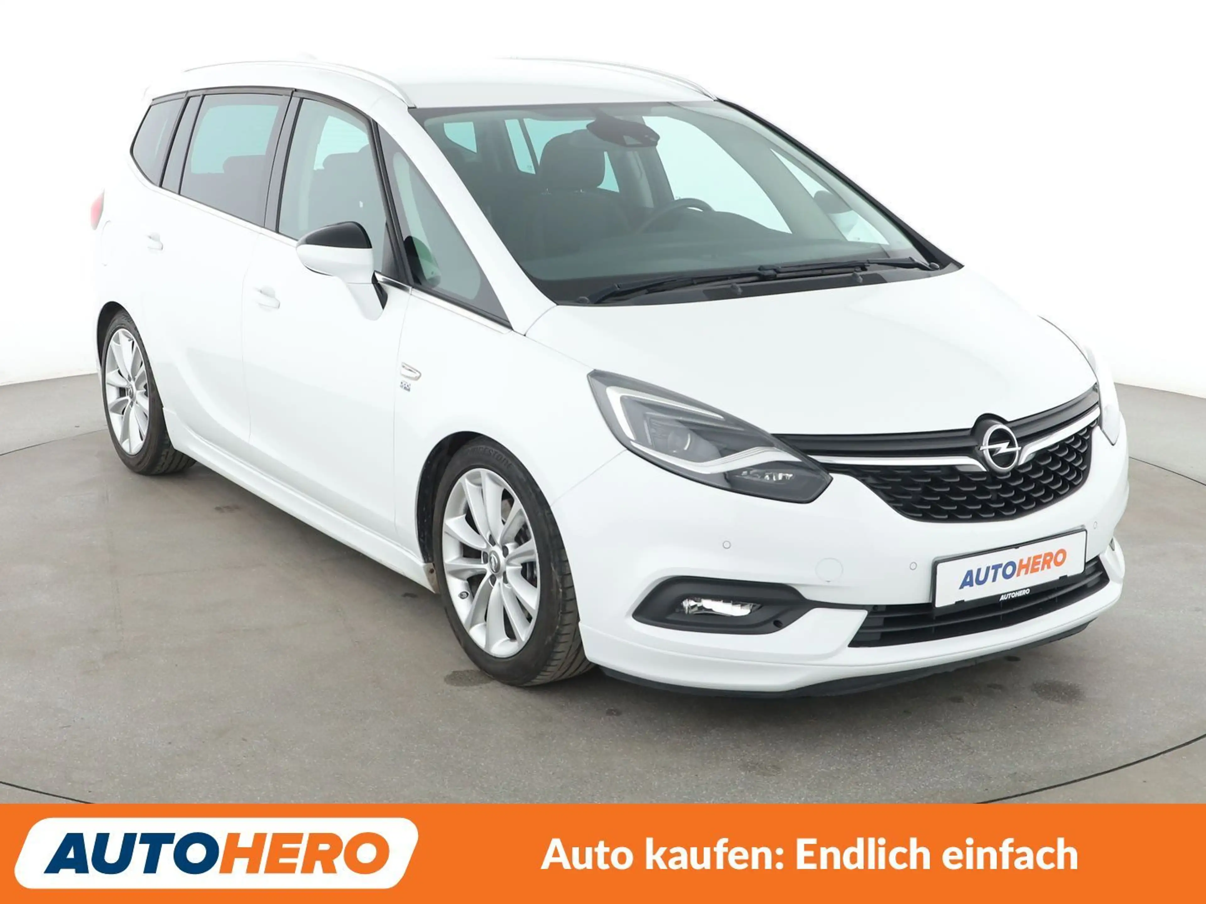 Opel Zafira Tourer 2.0 CDTI Innovation *NAVI*CAM*SHZ*LHZ*AHK*ALU* — photo 8