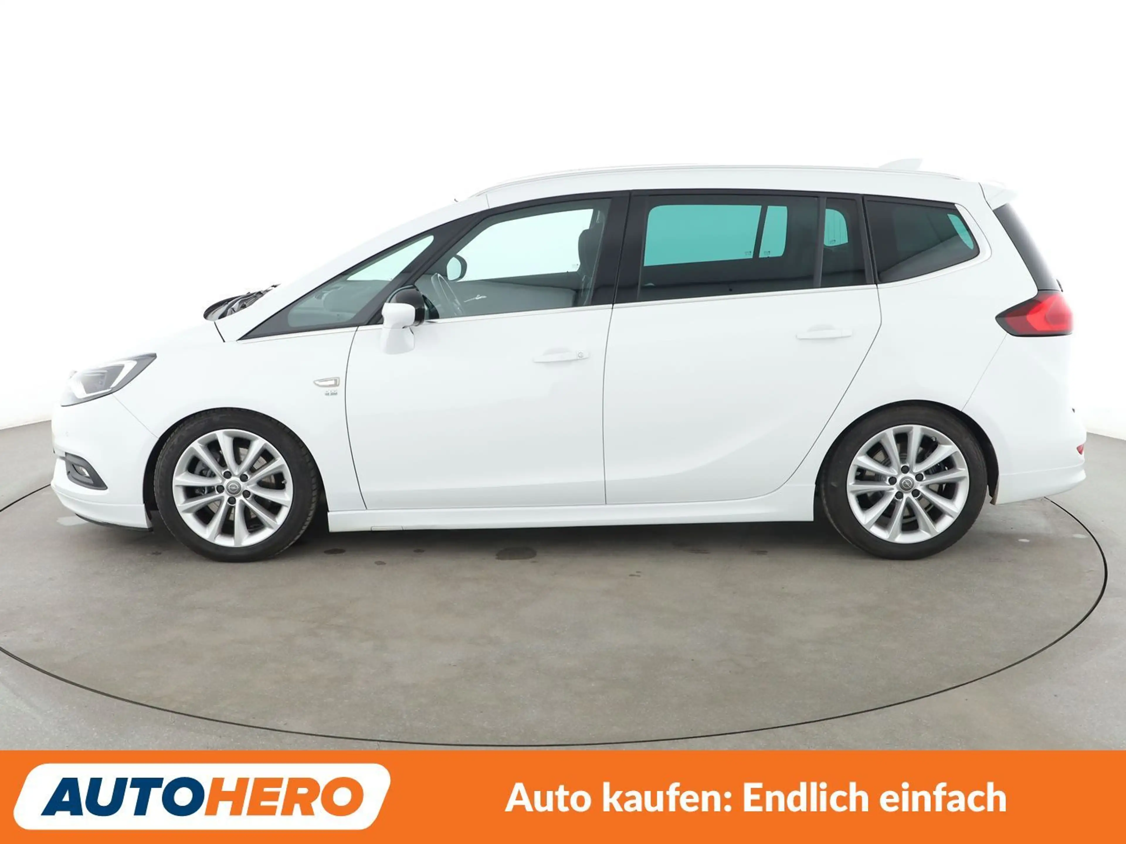 Opel Zafira Tourer 2.0 CDTI Innovation *NAVI*CAM*SHZ*LHZ*AHK*ALU* — photo 3