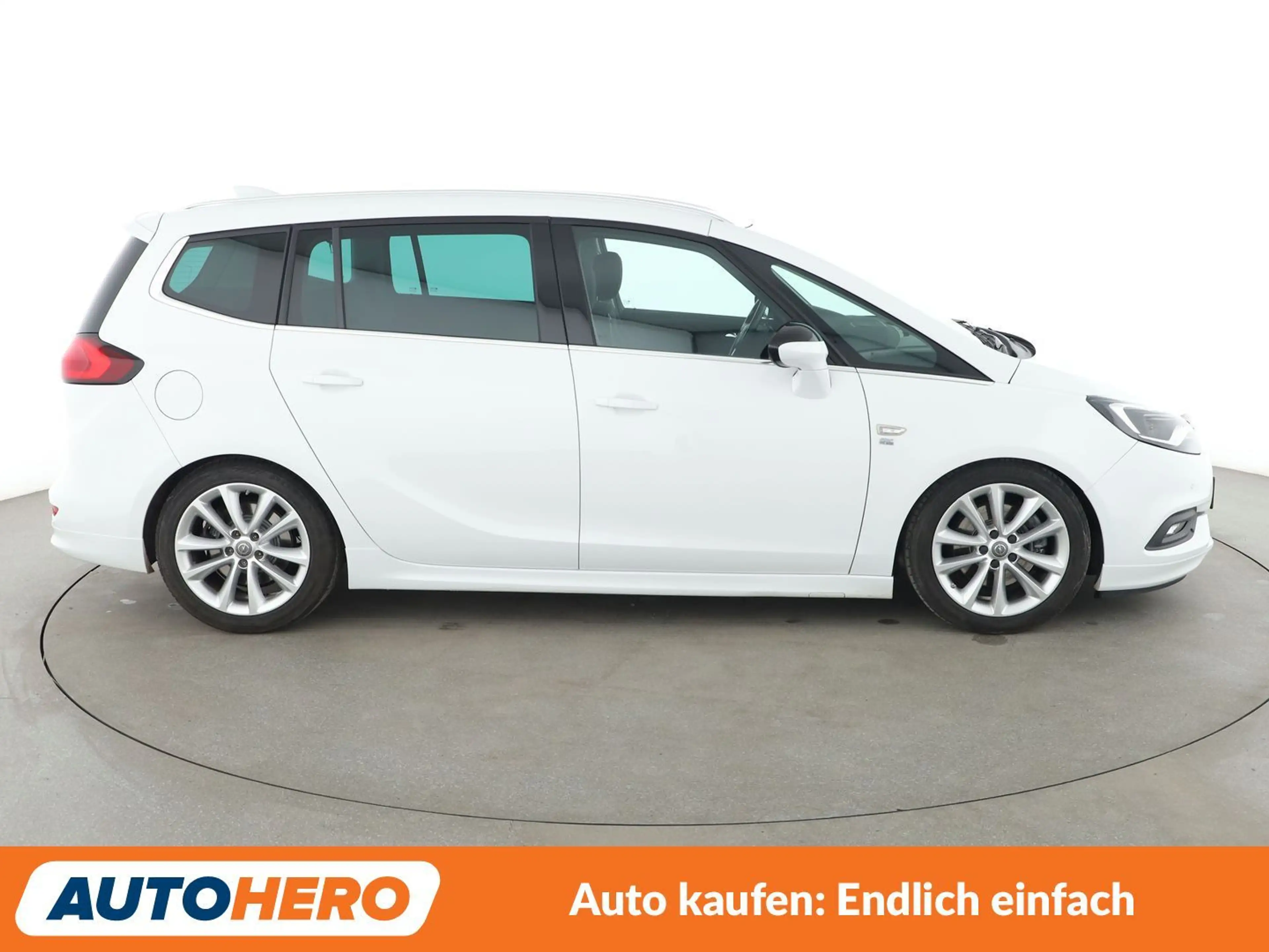 Opel Zafira Tourer 2.0 CDTI Innovation *NAVI*CAM*SHZ*LHZ*AHK*ALU* — photo 7