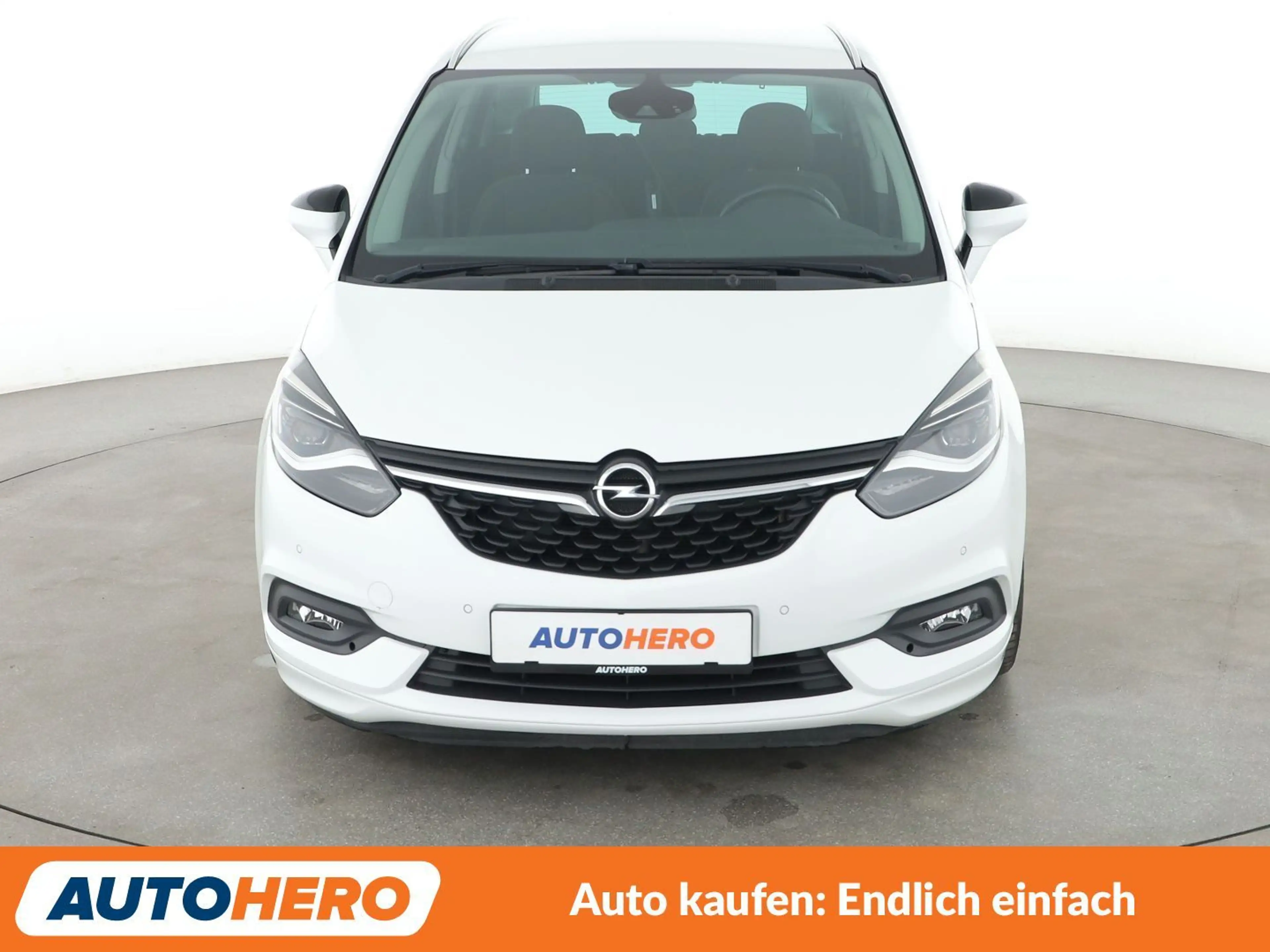 Opel Zafira Tourer 2.0 CDTI Innovation *NAVI*CAM*SHZ*LHZ*AHK*ALU* — photo 9