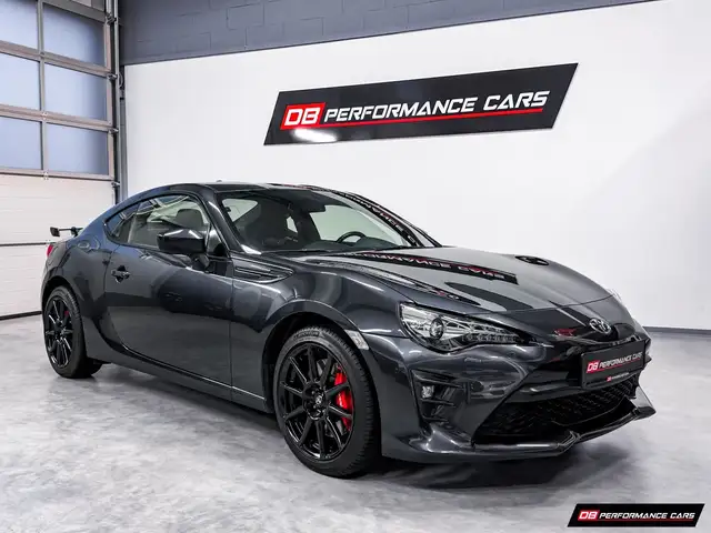 Toyota GT86 Performance Paket, Brembo