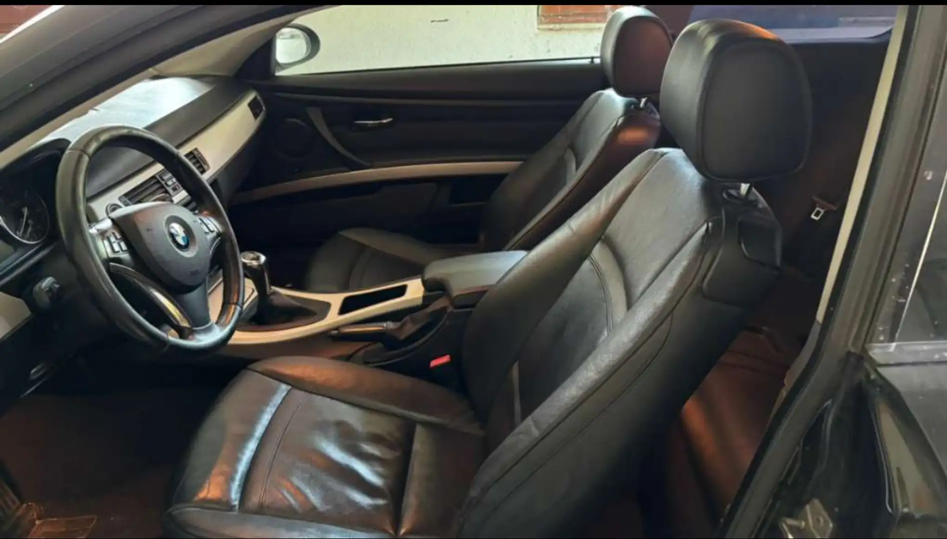 BMW 320 320d xDrive Coupé Österreich-Paket Schwarz - 2