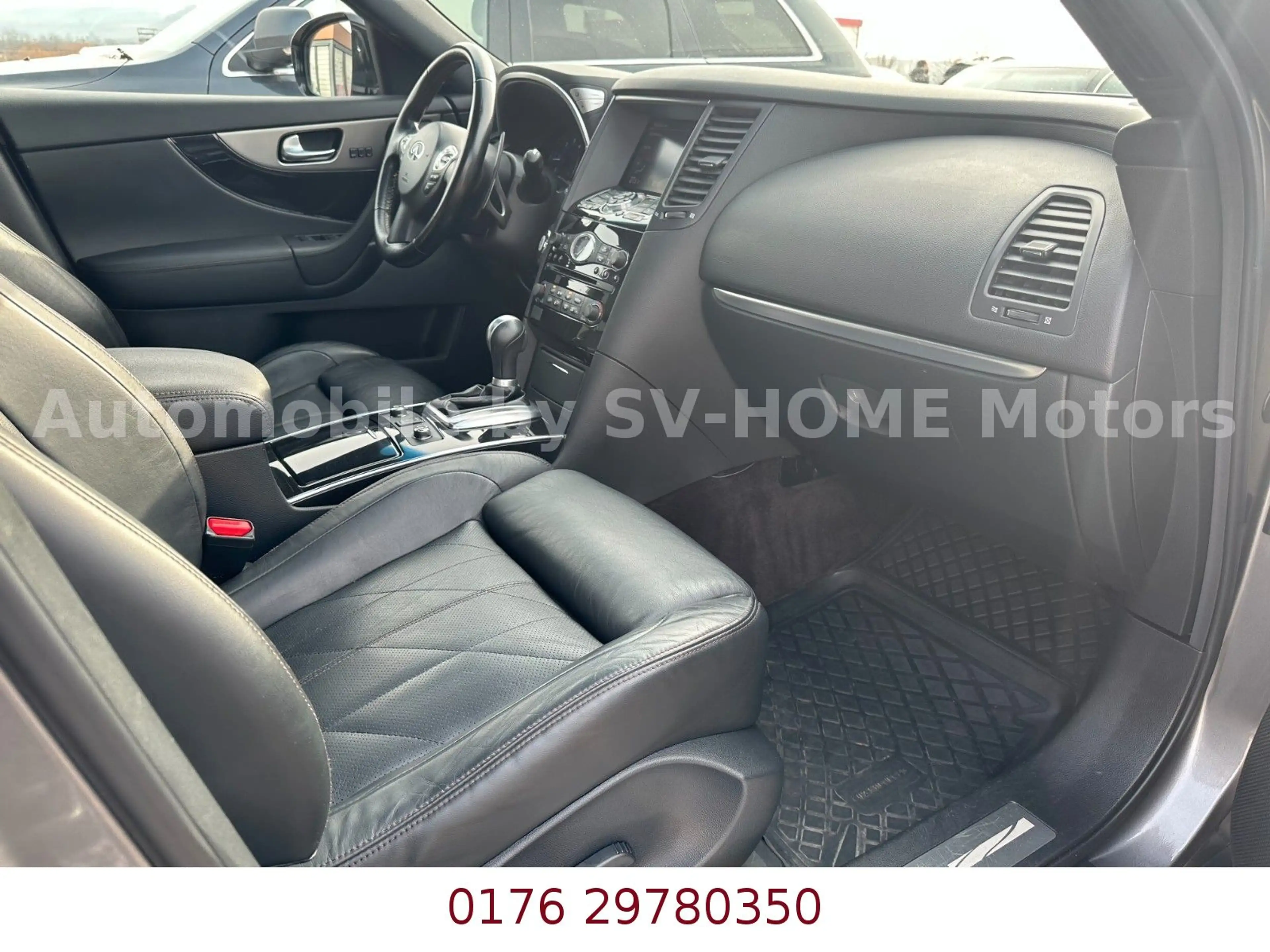 Infiniti FX 30d V6 AWD S Premium*Black and White Edition* — photo 15