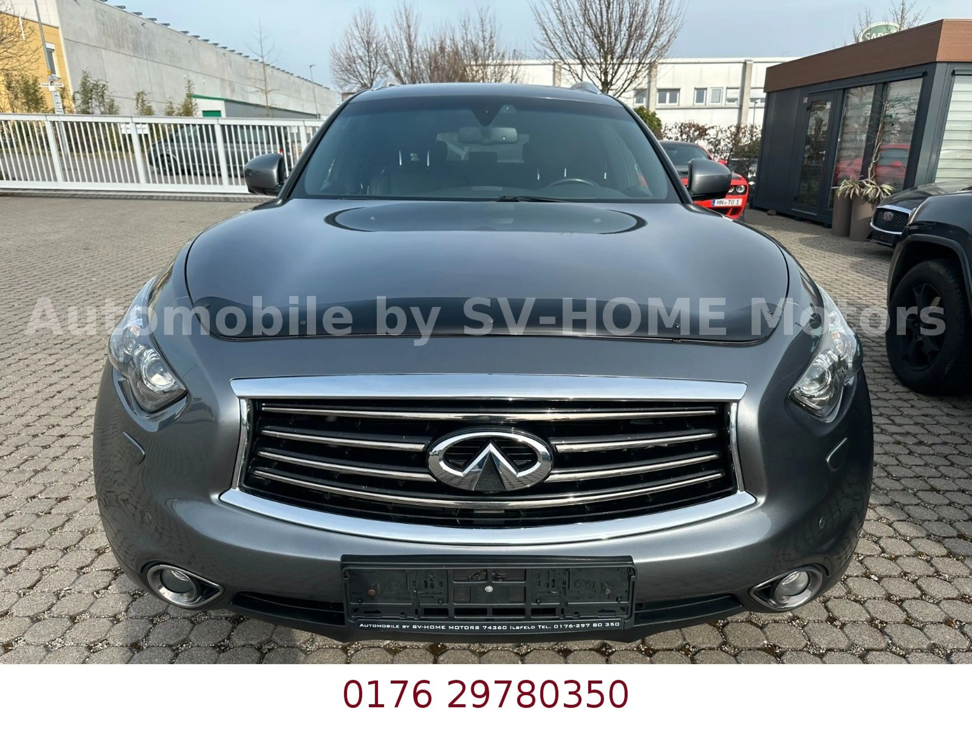 Infiniti FX 30d V6 AWD S Premium*Black and White Edition* — photo 8