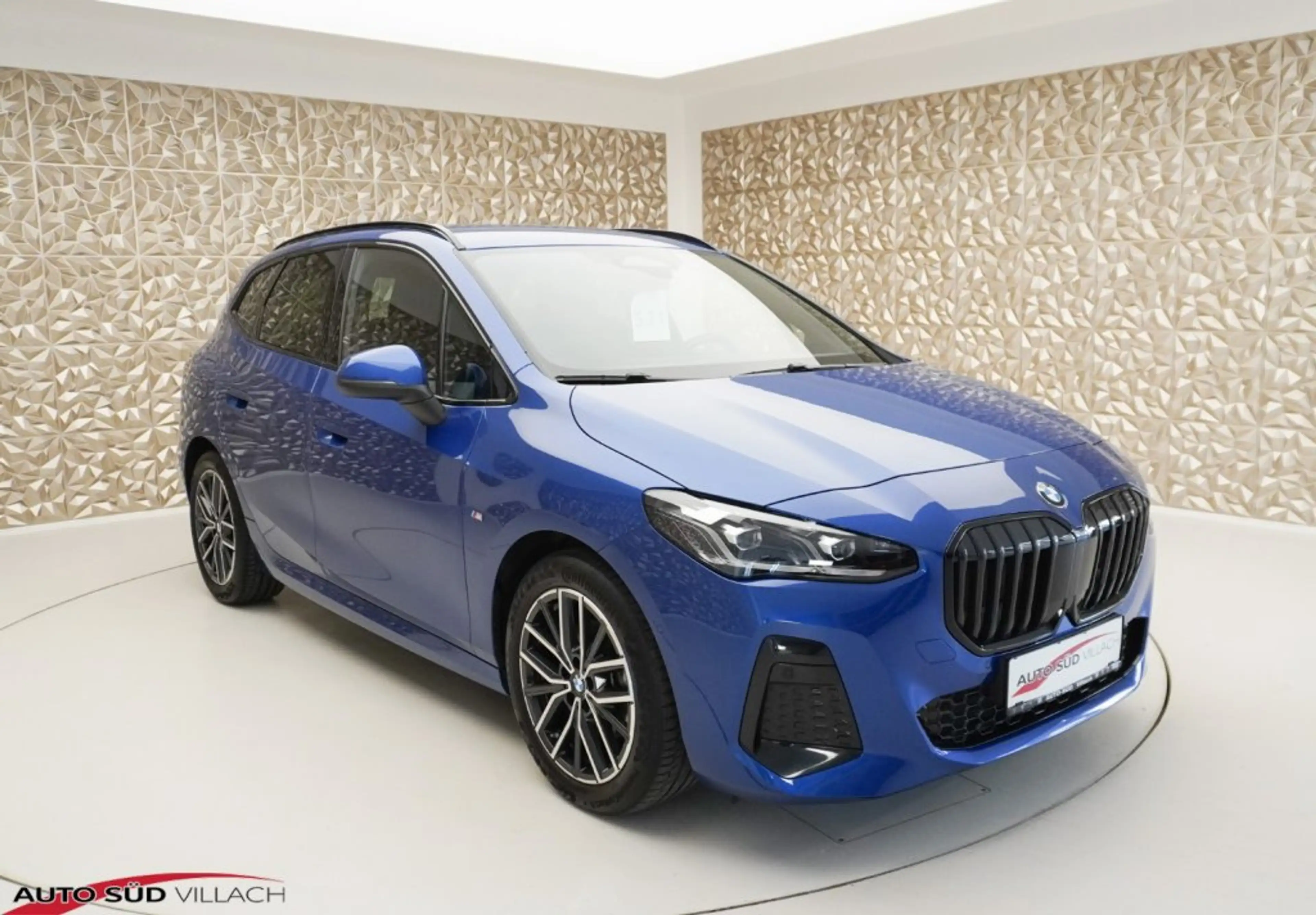 BMW 218 2 Active Tourer 218 i M Sport — photo 4