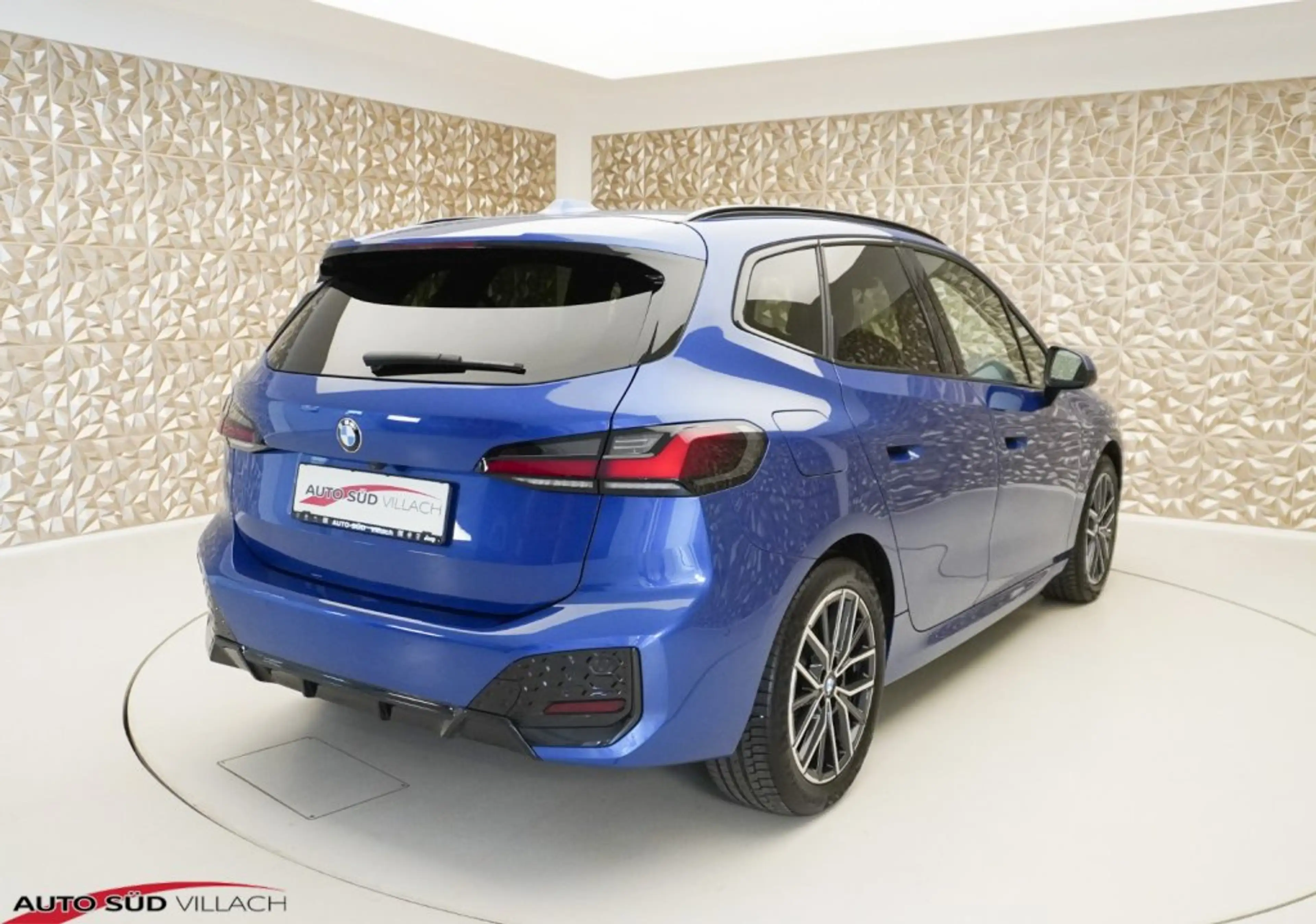 BMW 218 2 Active Tourer 218 i M Sport — photo 7