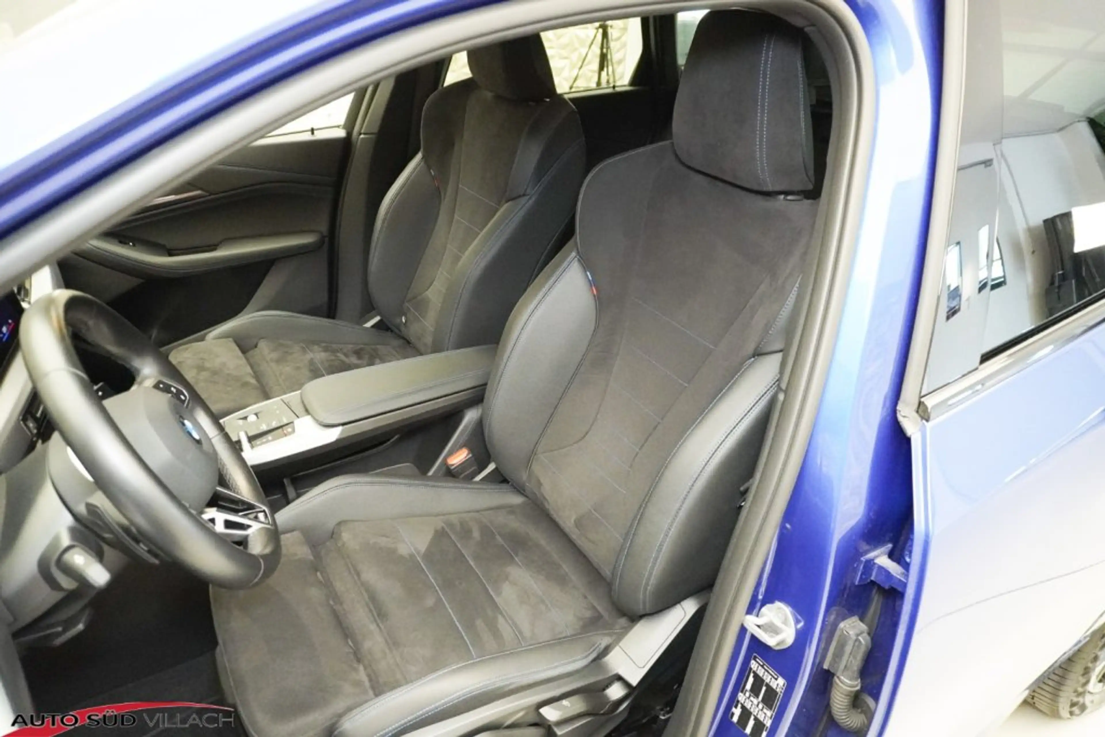BMW 218 2 Active Tourer 218 i M Sport — photo 13