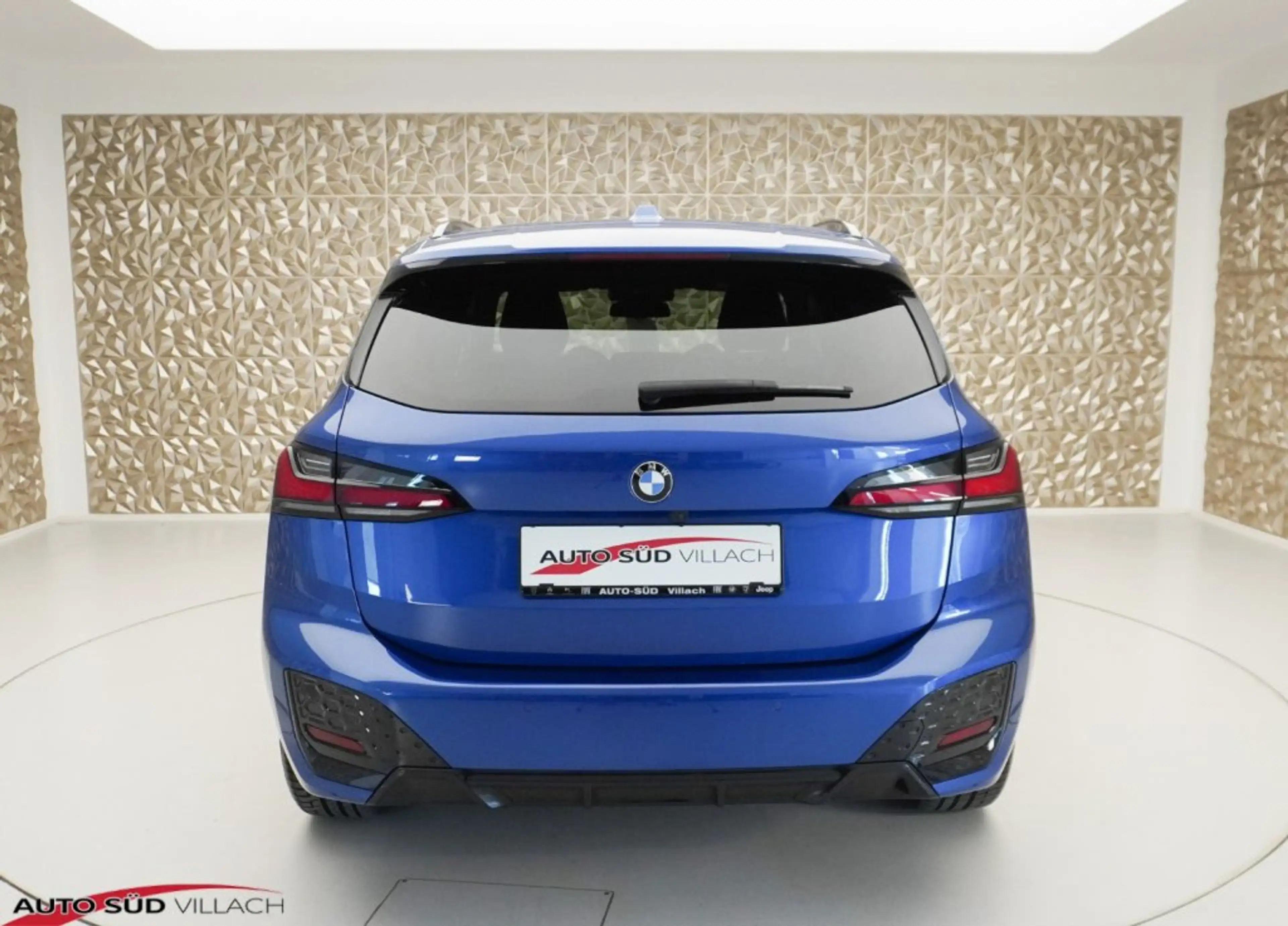 BMW 218 2 Active Tourer 218 i M Sport — photo 6