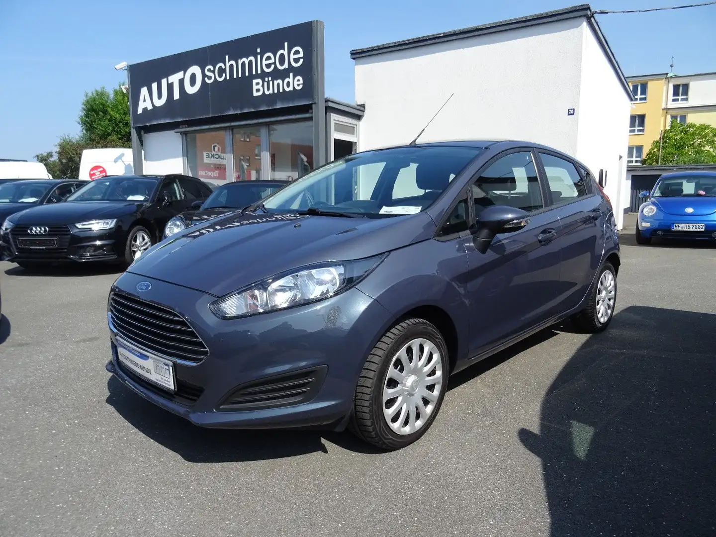 Ford Fiesta Trend 1.Hand Navi 5türig Klima Gris - 1