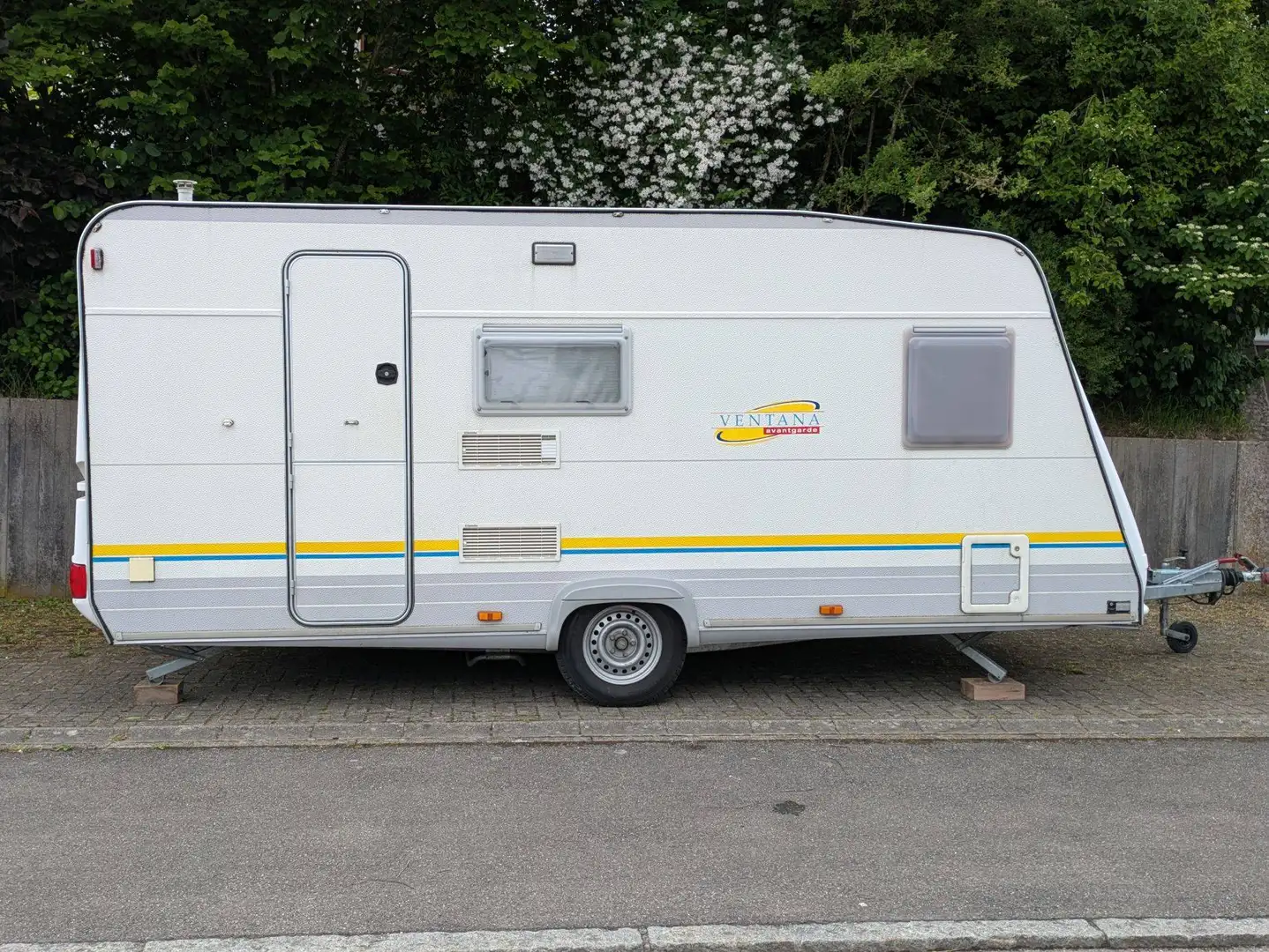 Caravans-Wohnm Bürstner Ventana Avantgarde TK450 - 1