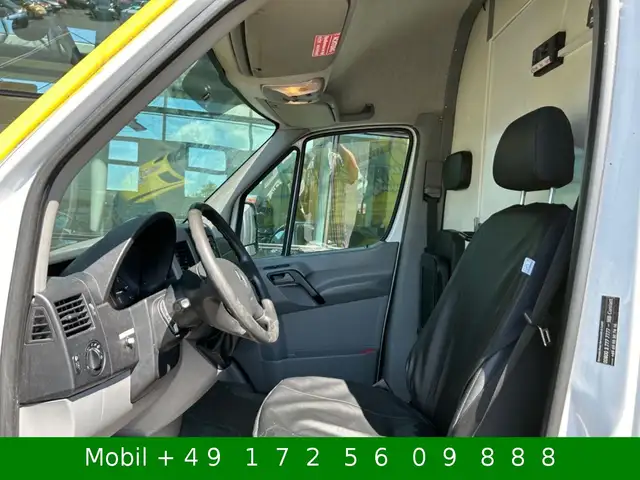 Mercedes-Benz Sprinter view 14