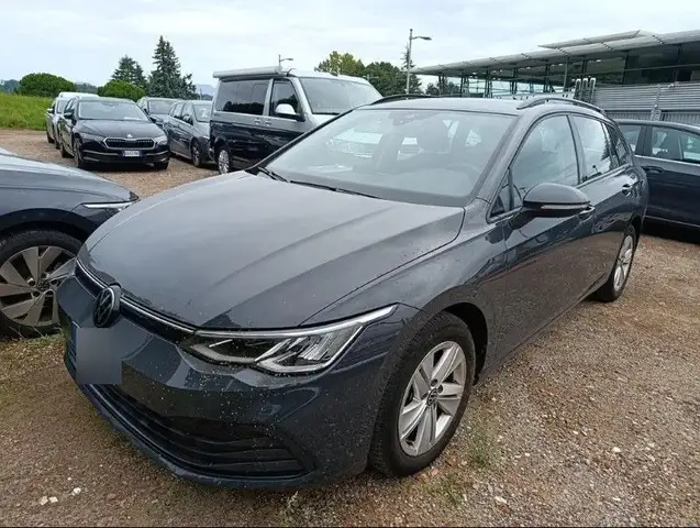 Volkswagen Golf Variant 1.0 eTSI Life DSG Kamera/ACC/LED/ Life