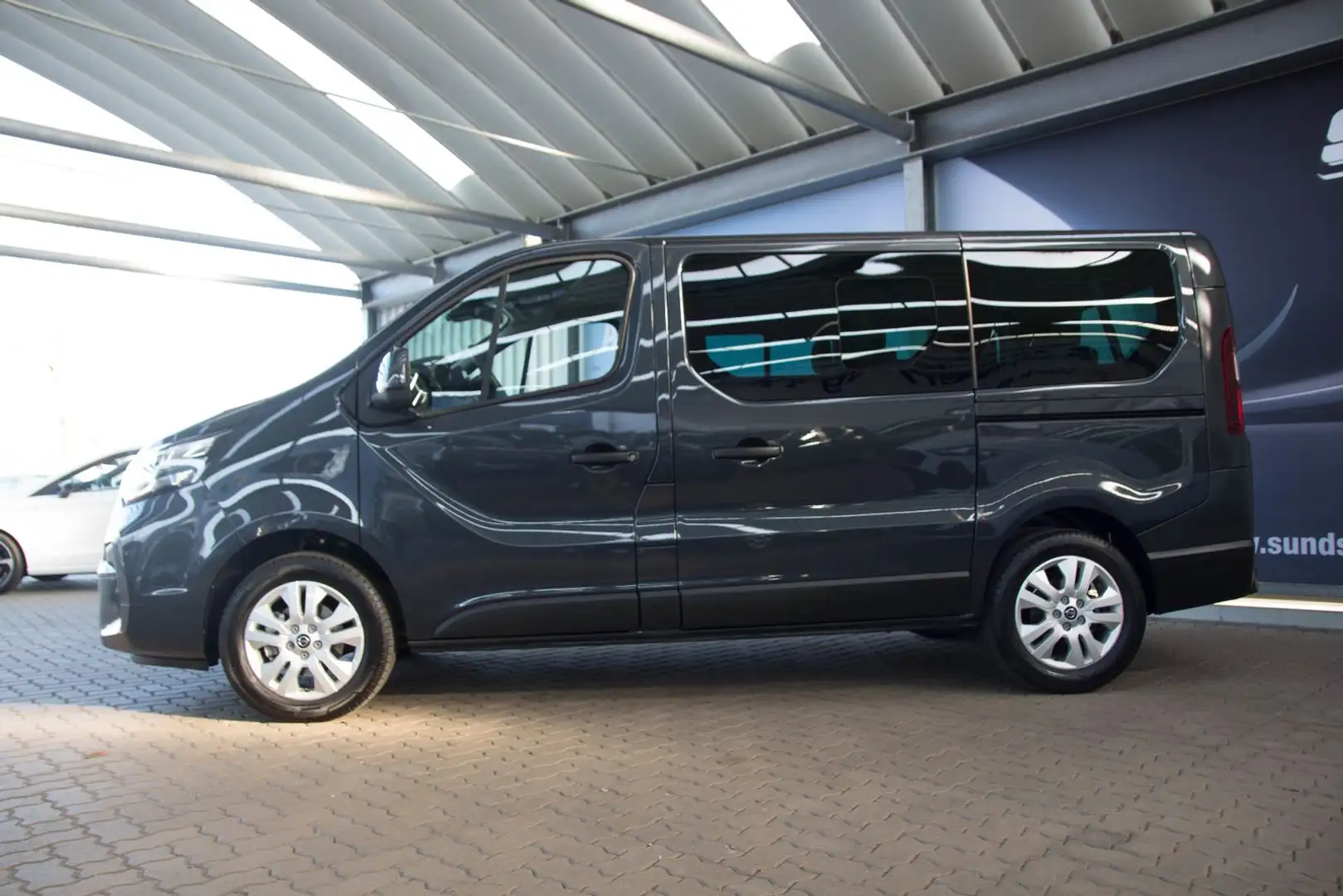 Nissan Primastar 2,8t dCI Tekna NAVI/KAMERA/TOTWINKEL/T Gris - 2