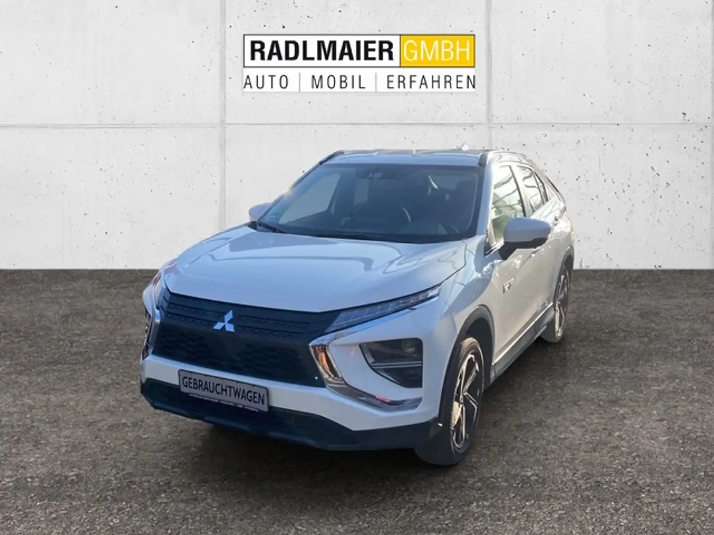 Mitsubishi Eclipse Cross Plug-in Hybrid BASIS 2.4 MIVEC 4WD Blanc - 1