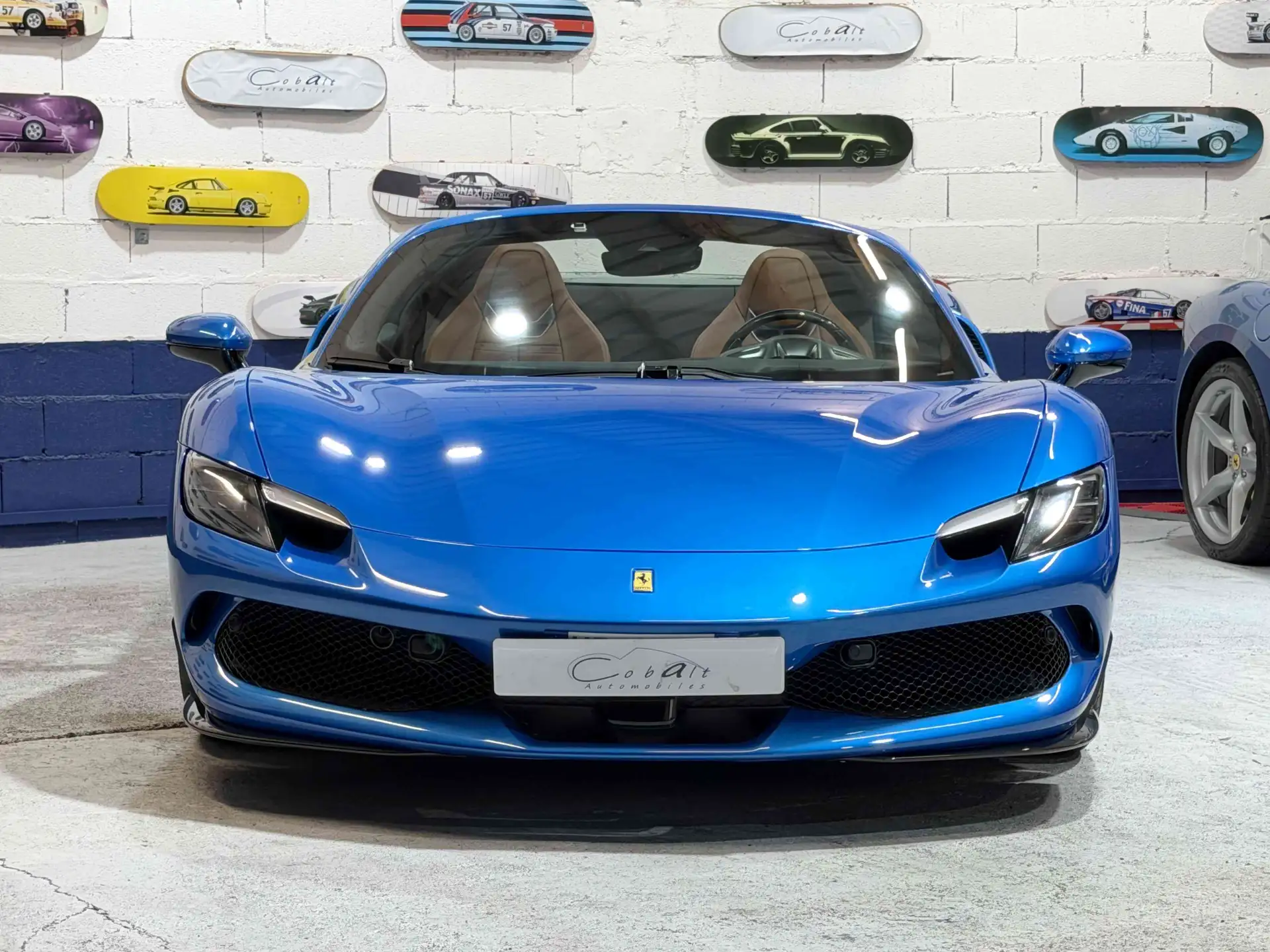 페라리 296 GTS 2025 파랑 사진 3